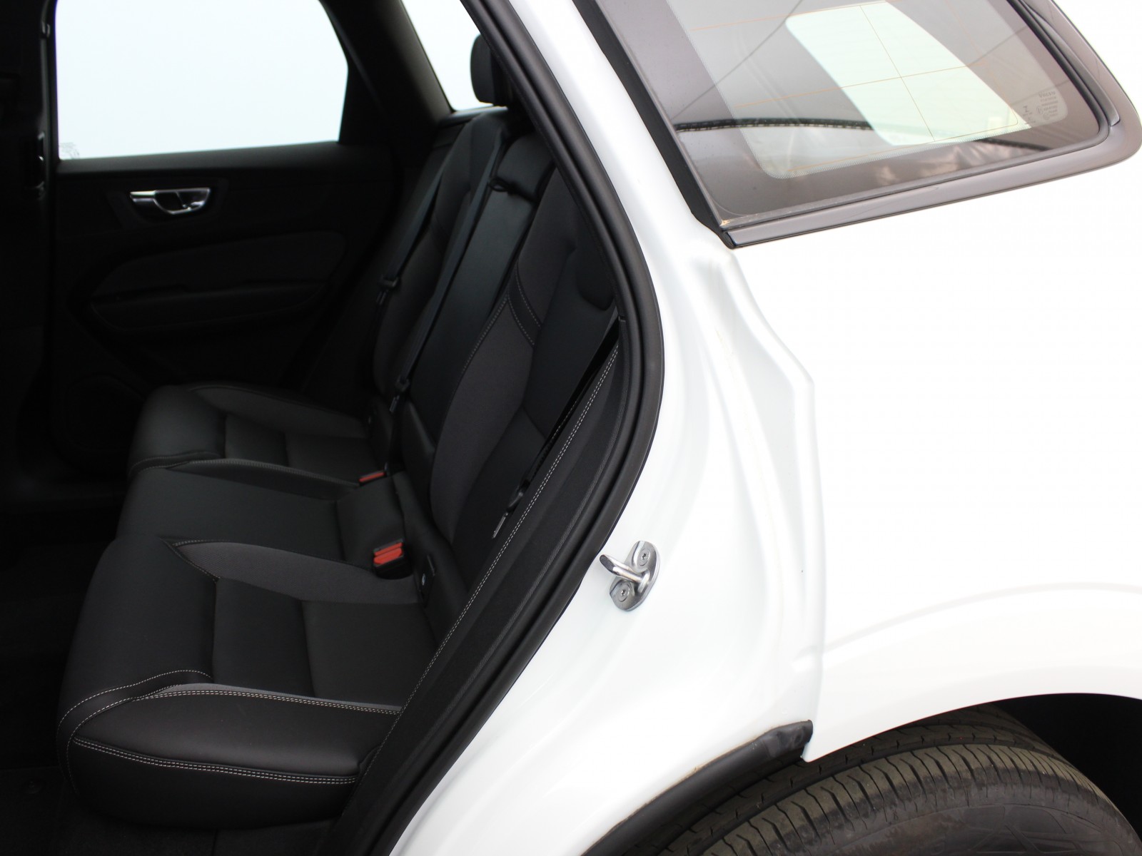 VOLVO - XC60 - #180329 - 8