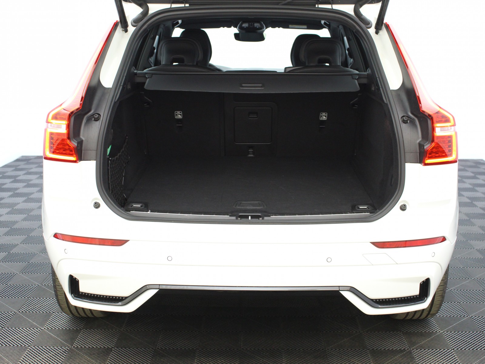 VOLVO - XC60 - #180329 - 13
