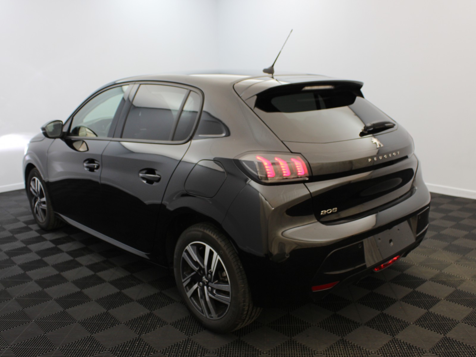 PEUGEOT - 208 - #177902 - 2