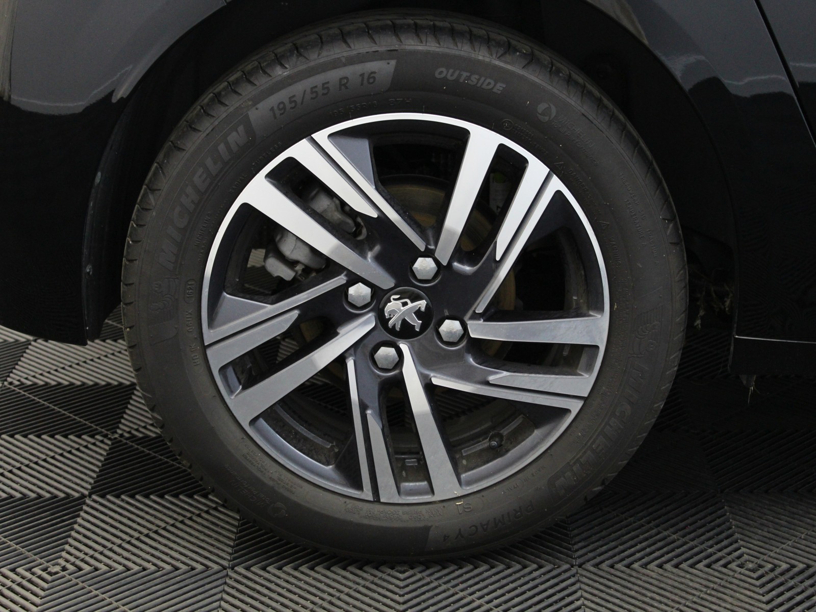 PEUGEOT - 208 - #177902 - 6