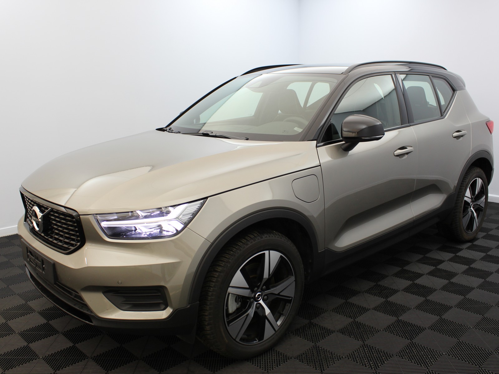 VOLVO - XC40 - #171686 - 0