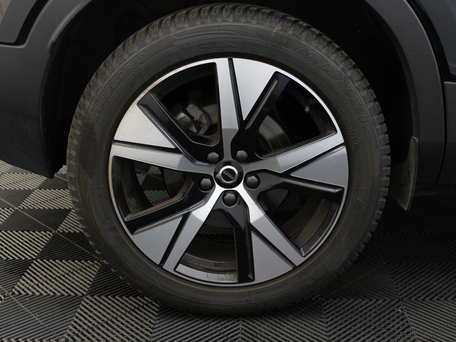 VOLVO - XC40 - #171725 - 6