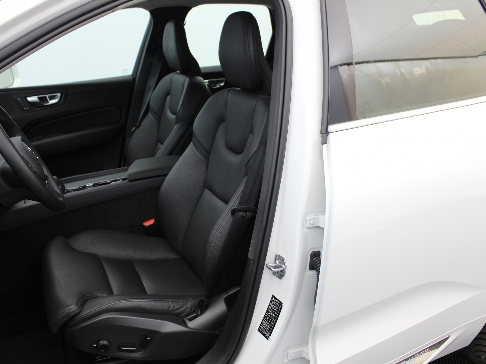 VOLVO - XC60 MY22 - #174943 - 7