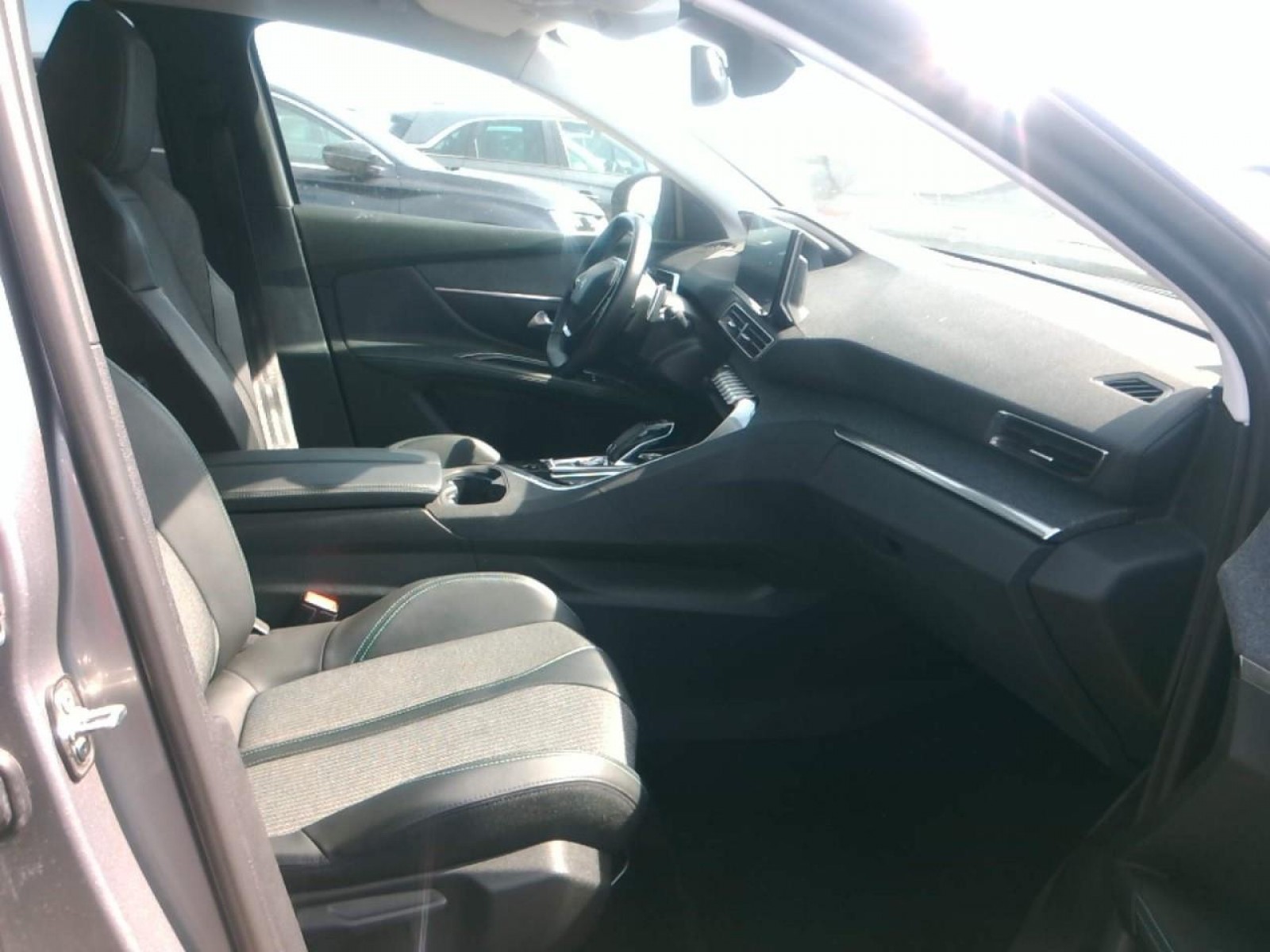 PEUGEOT - 5008 - #181210 - 1
