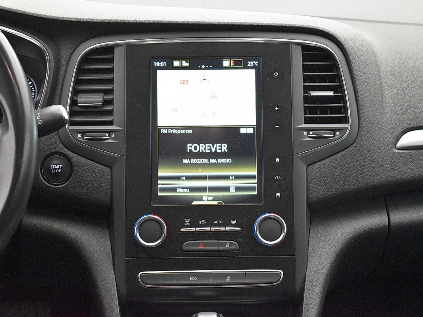 RENAULT - MEGANE IV BERLINE - #181101 - 11