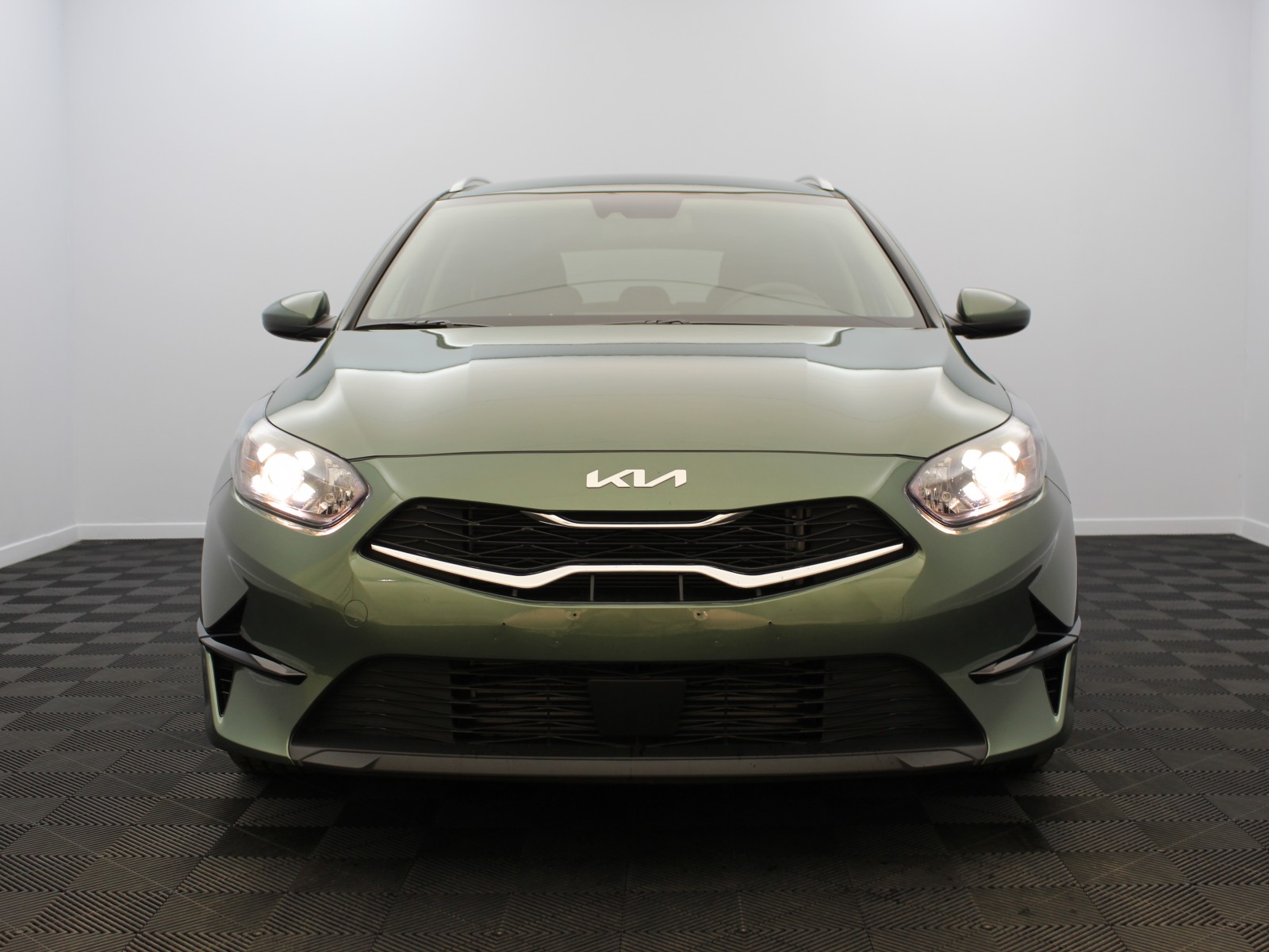 KIA - CEED SW - #178740 - 4