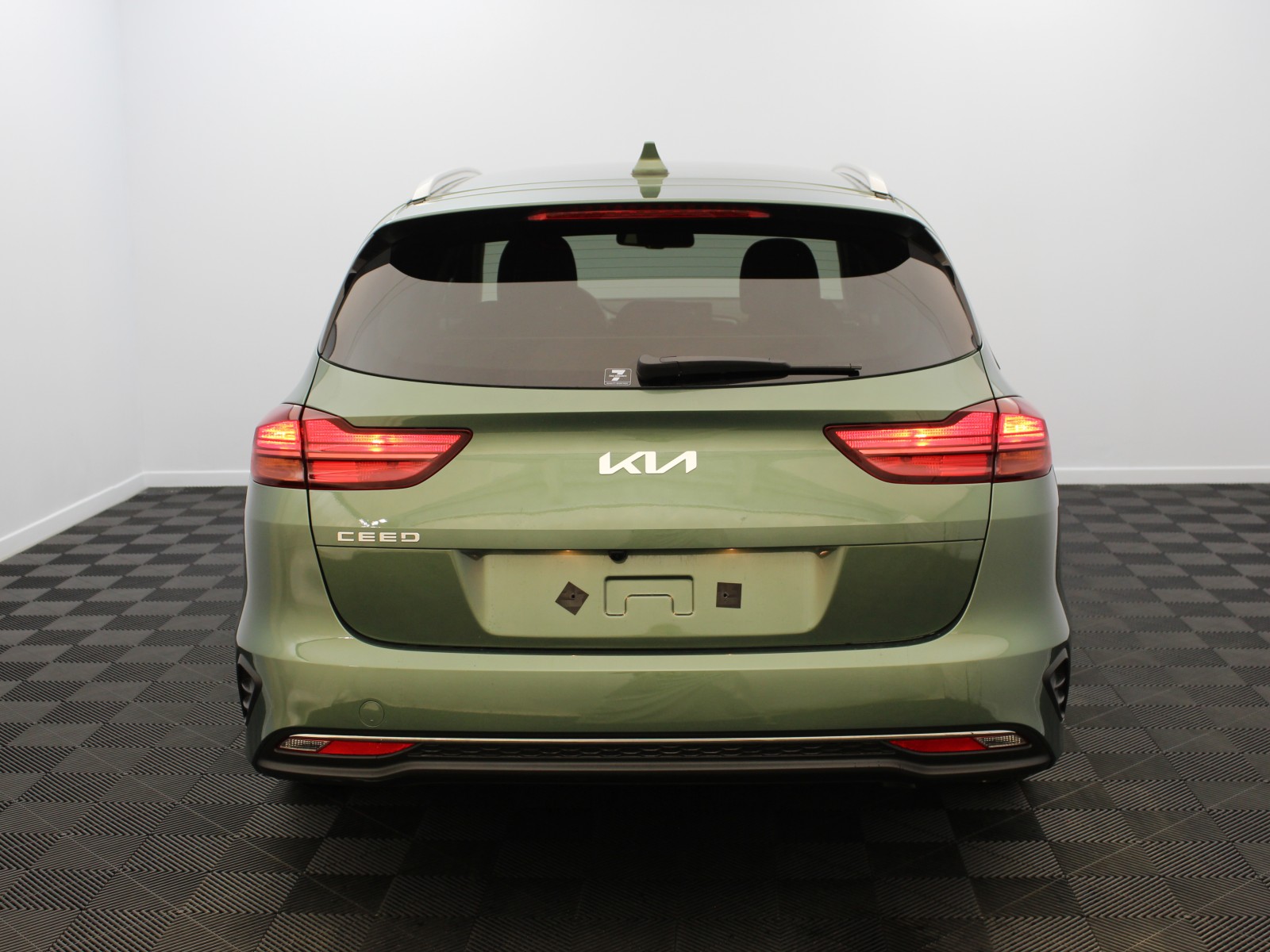 KIA - CEED SW - #178740 - 5
