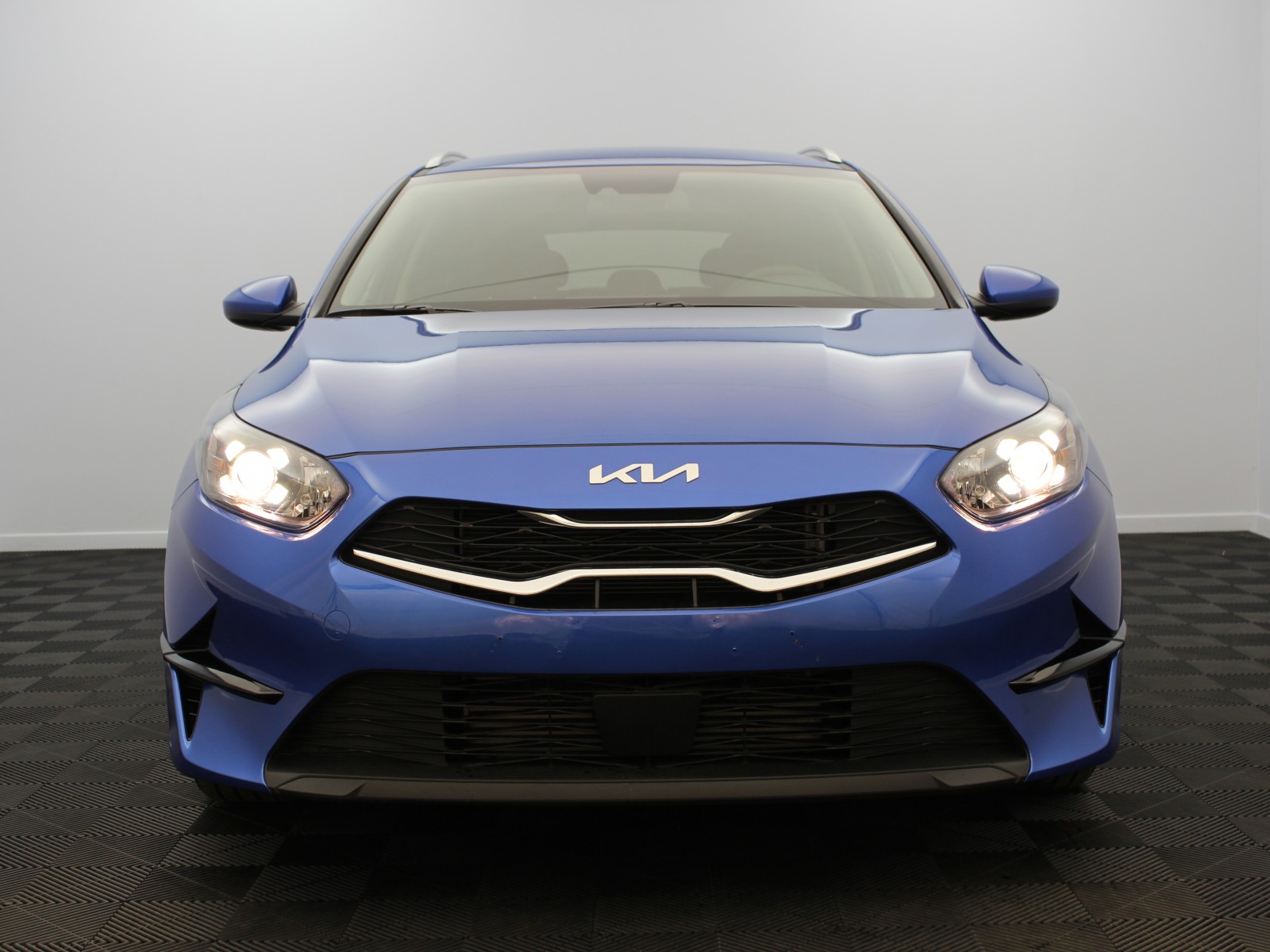 KIA - CEED SW - #179260 - 4