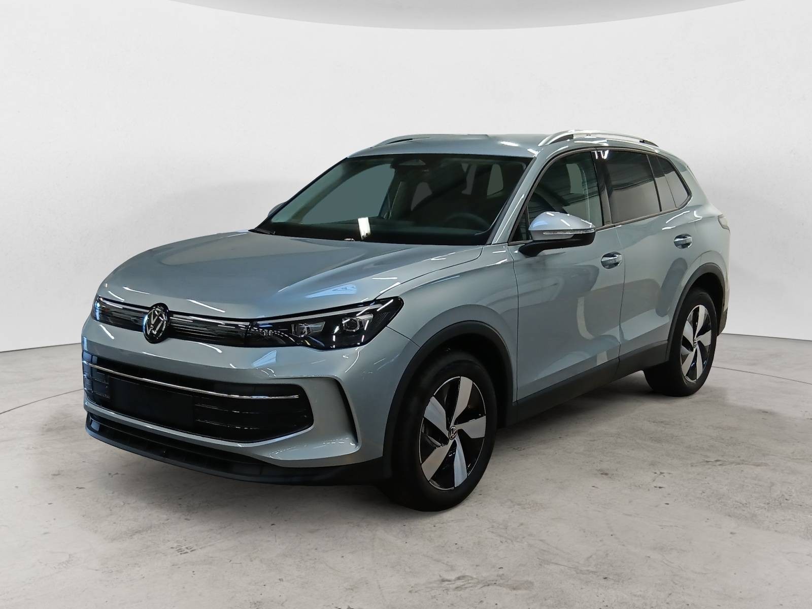 VOLKSWAGEN - TIGUAN - #727759 - 0