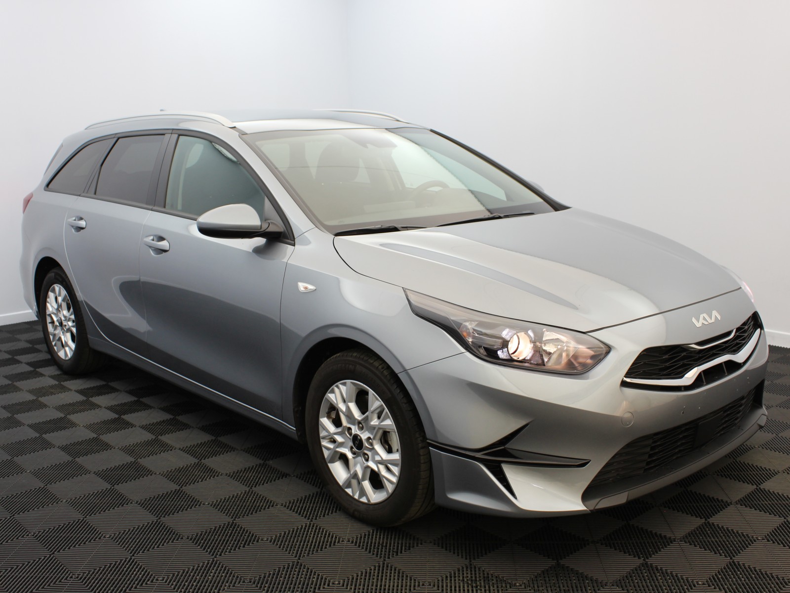 KIA - CEED SW - #178741 - 1