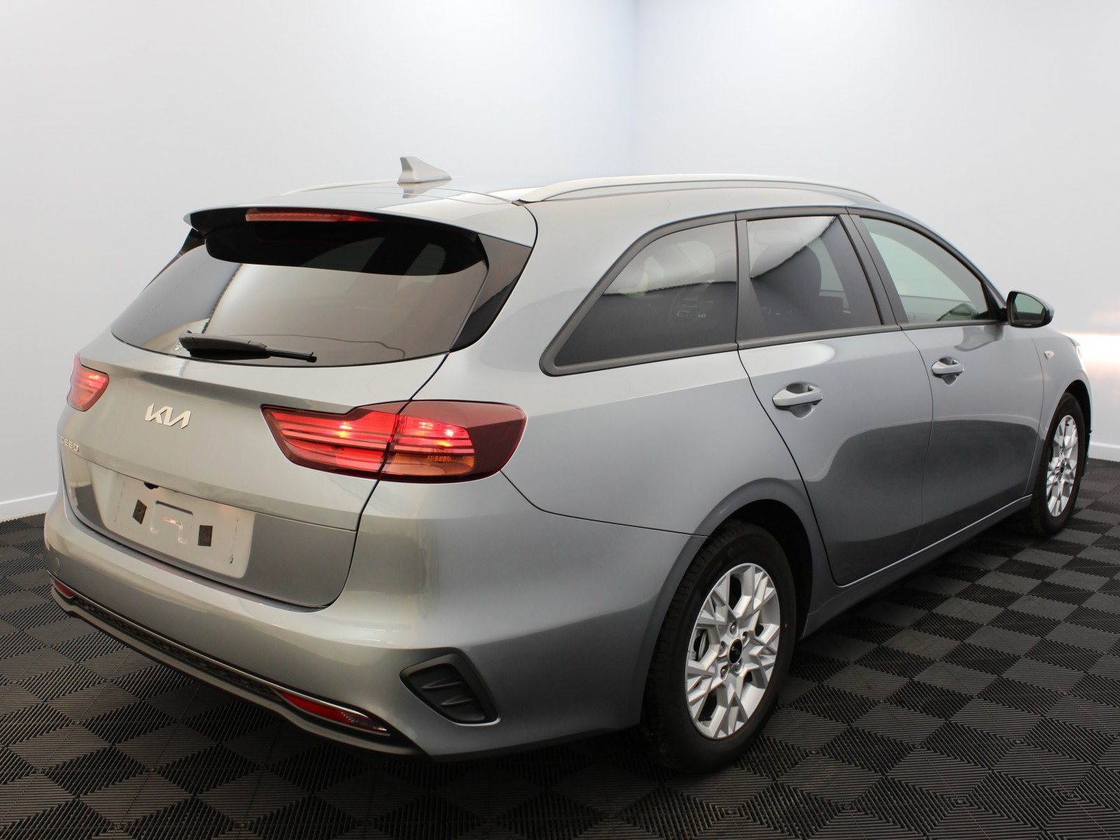 KIA - CEED SW - #178741 - 3