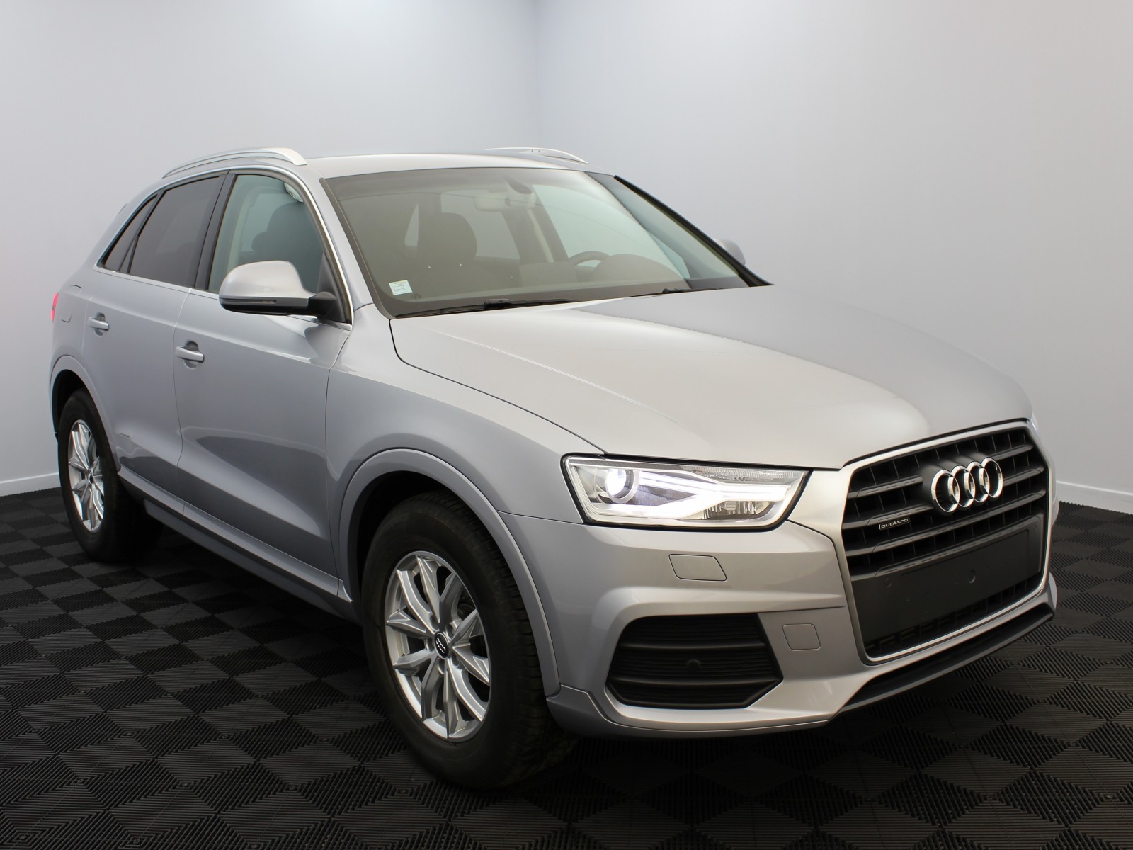 AUDI - Q3 - #180752 - 1