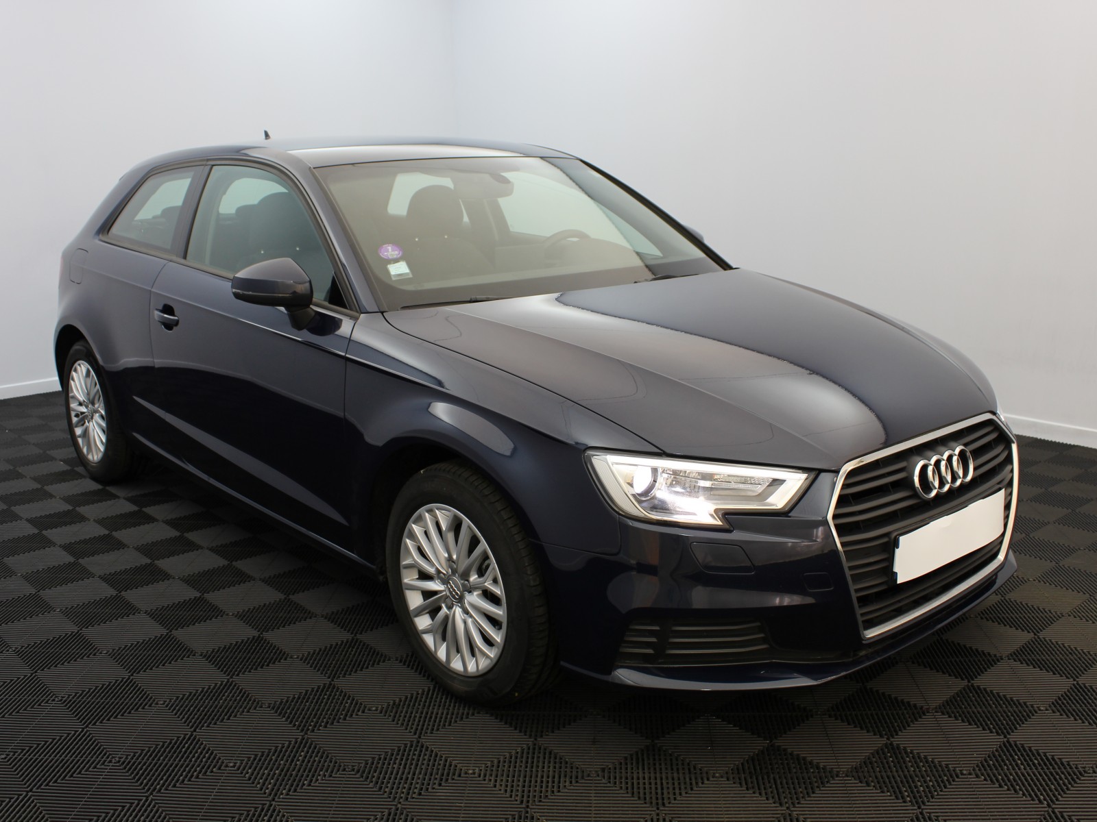 AUDI - A3 BUSINESS - #179177 - 1