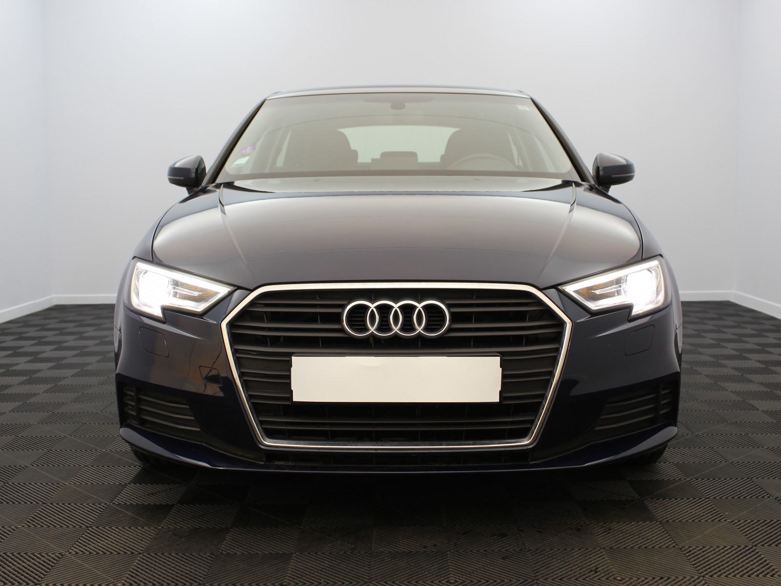 AUDI - A3 BUSINESS - #179177 - 4