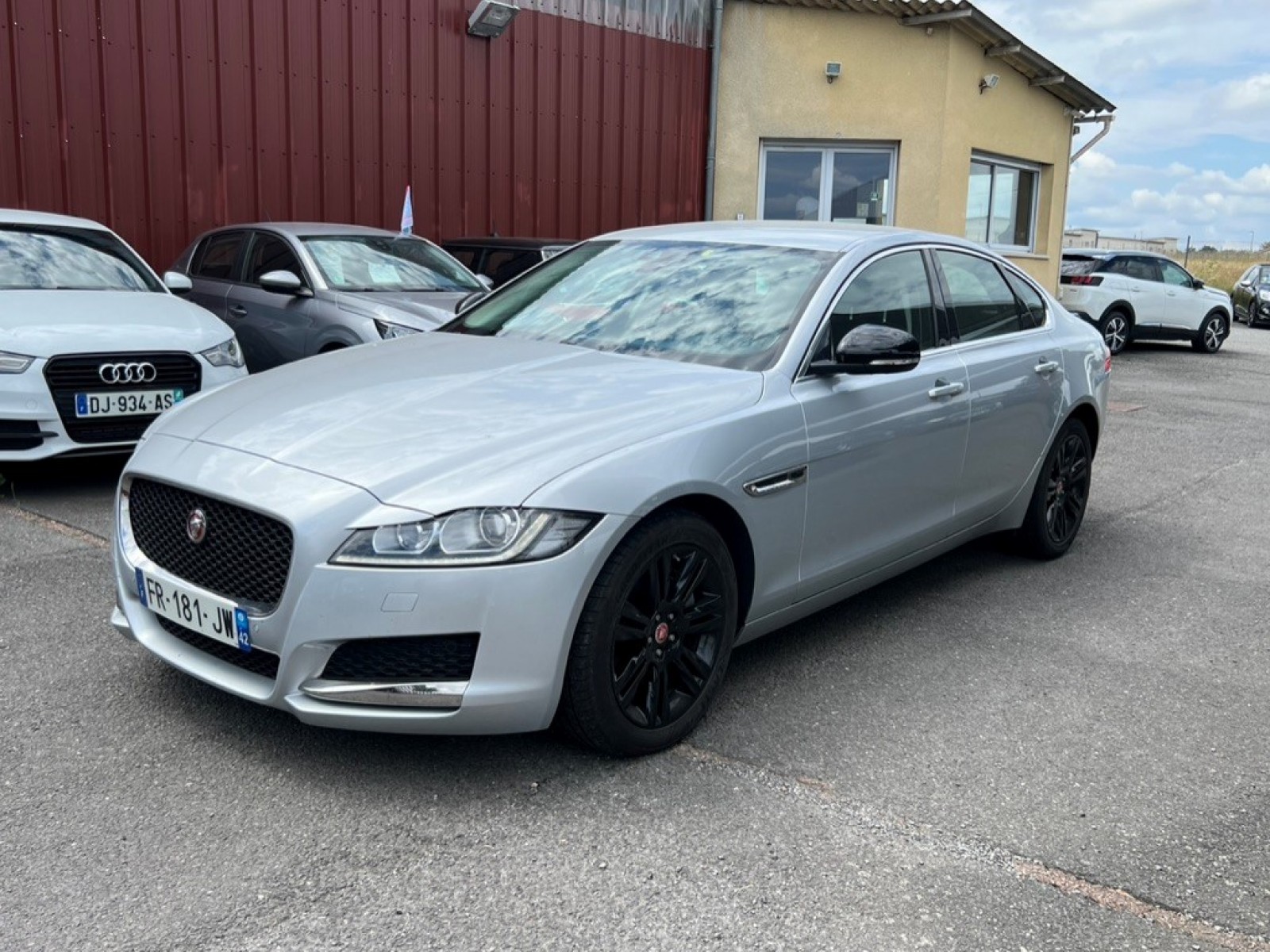 JAGUAR - XF - #181430 - 0
