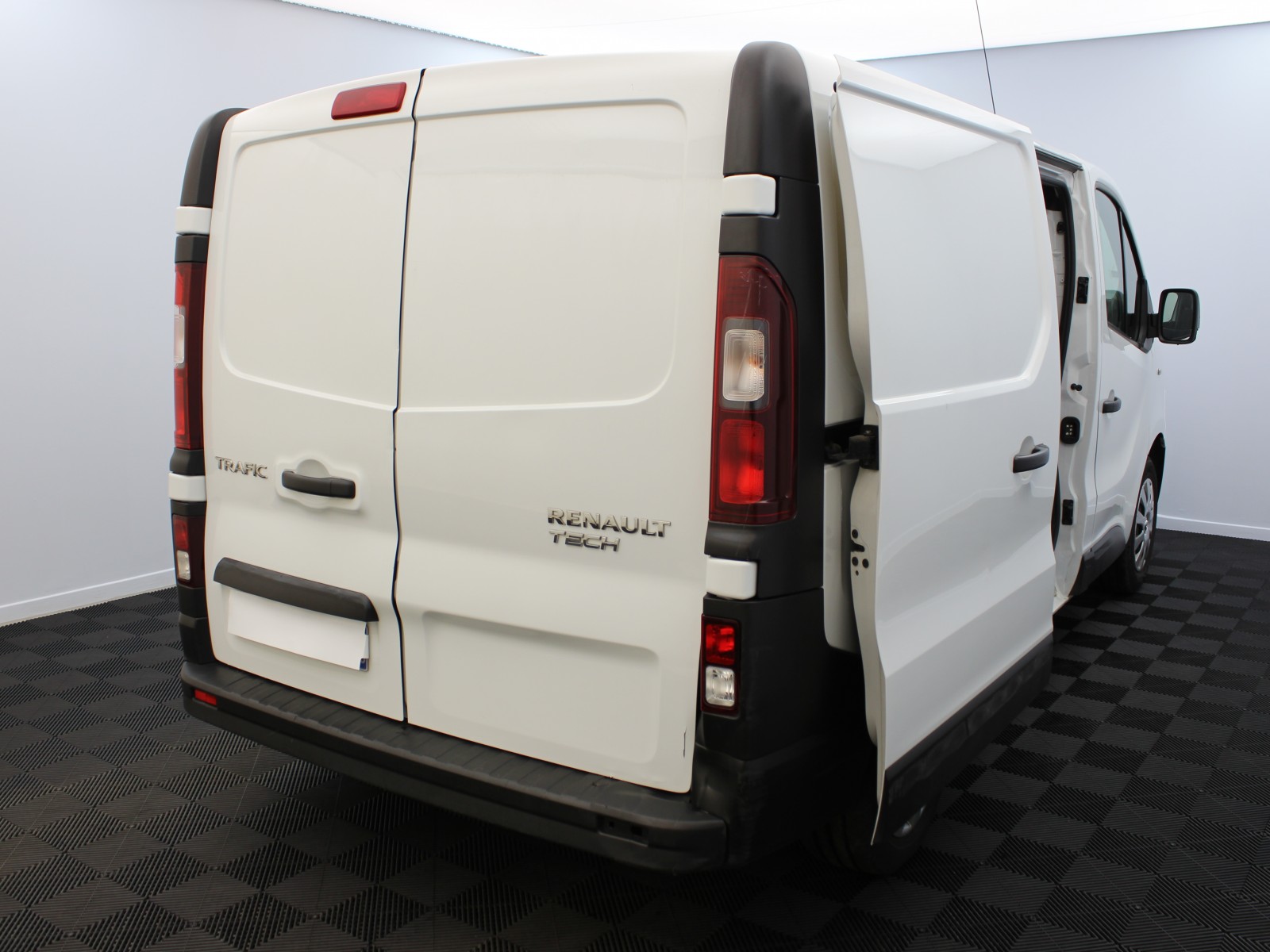 RENAULT - TRAFIC FOURGON - #181300 - 4