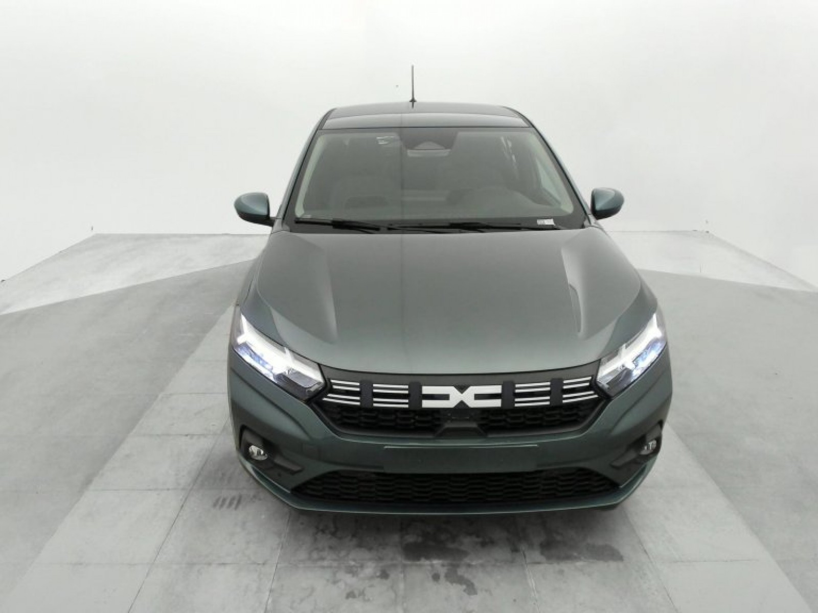DACIA - Sandero - #740152 - 3