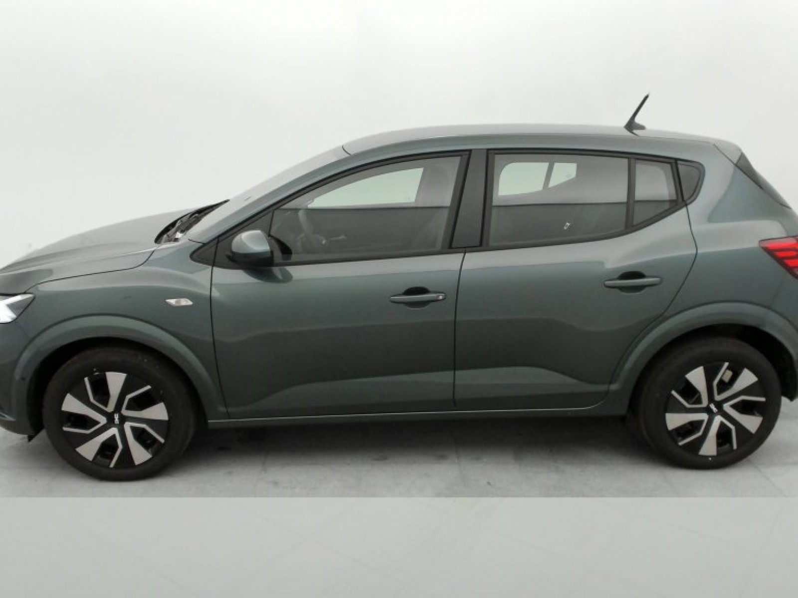 DACIA - Sandero - #740152 - 6