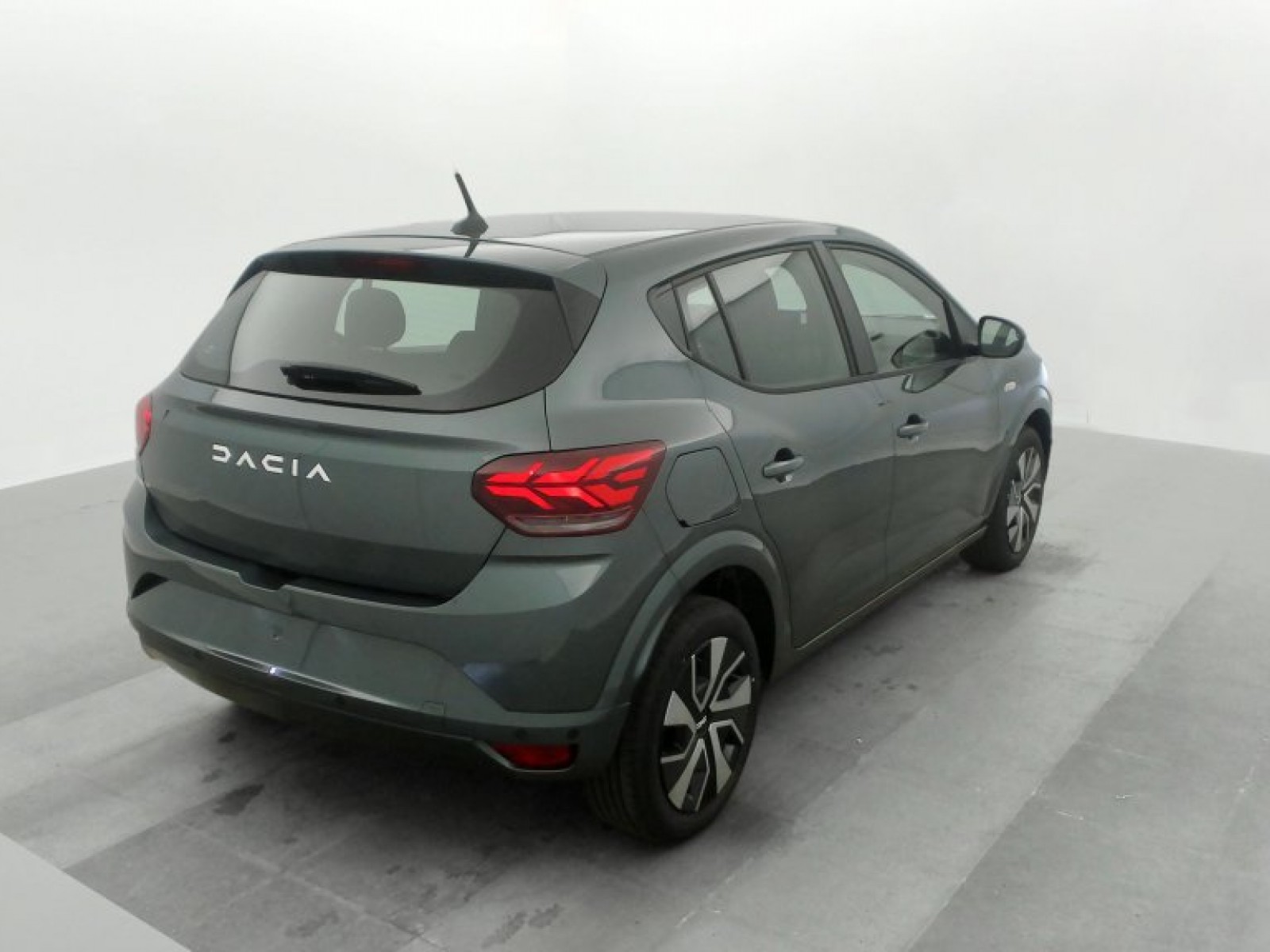 DACIA - Sandero - #740152 - 13
