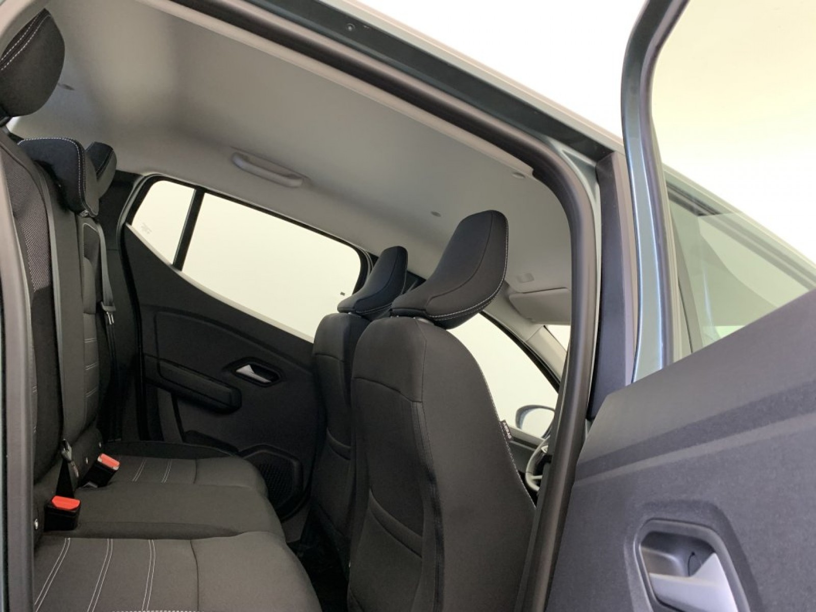 DACIA - Sandero - #740152 - 17