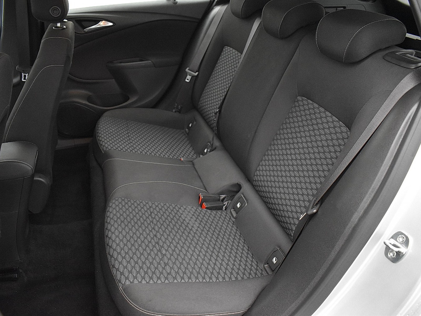 OPEL - ASTRA SPORTS TOURER BUSINESS - #181251 - 8