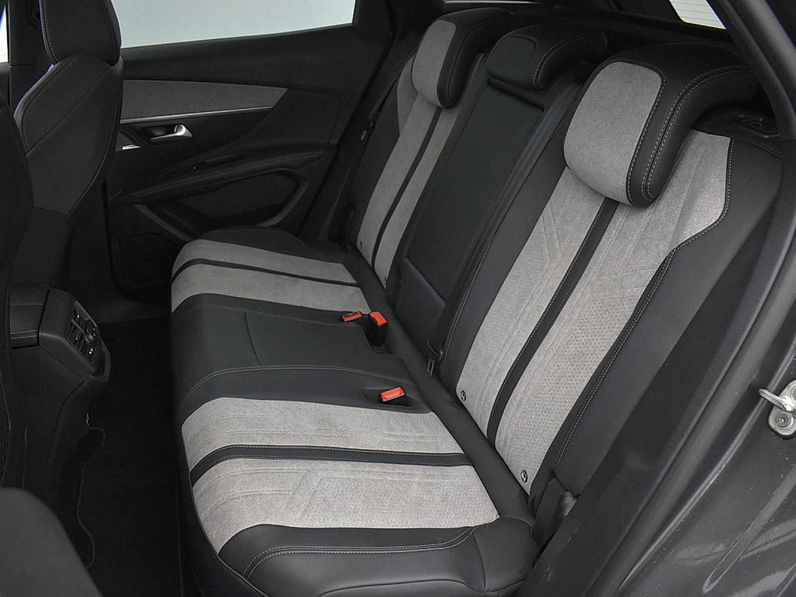 PEUGEOT - 3008 - #180983 - 8