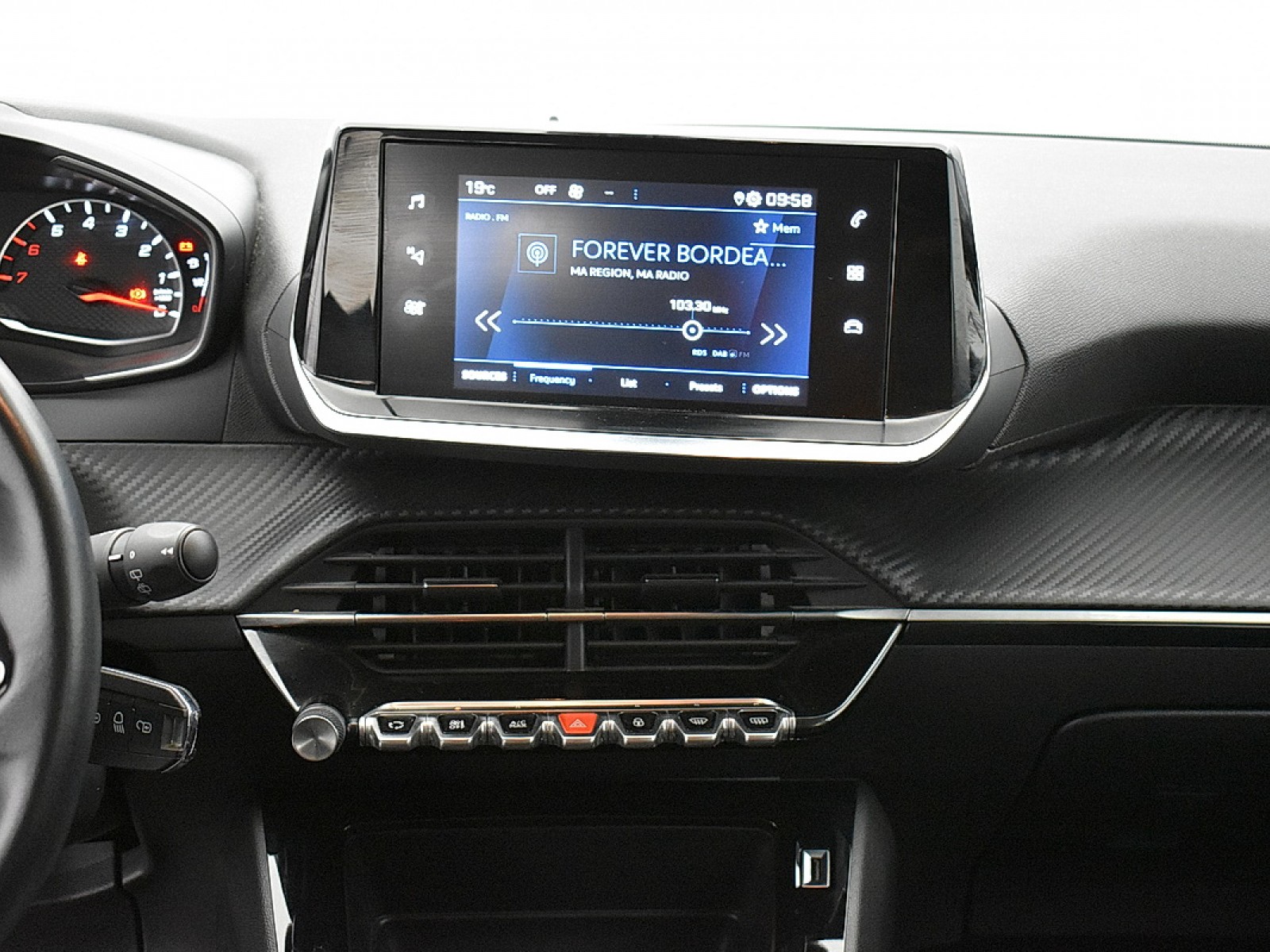 PEUGEOT - 2008 - #180998 - 11