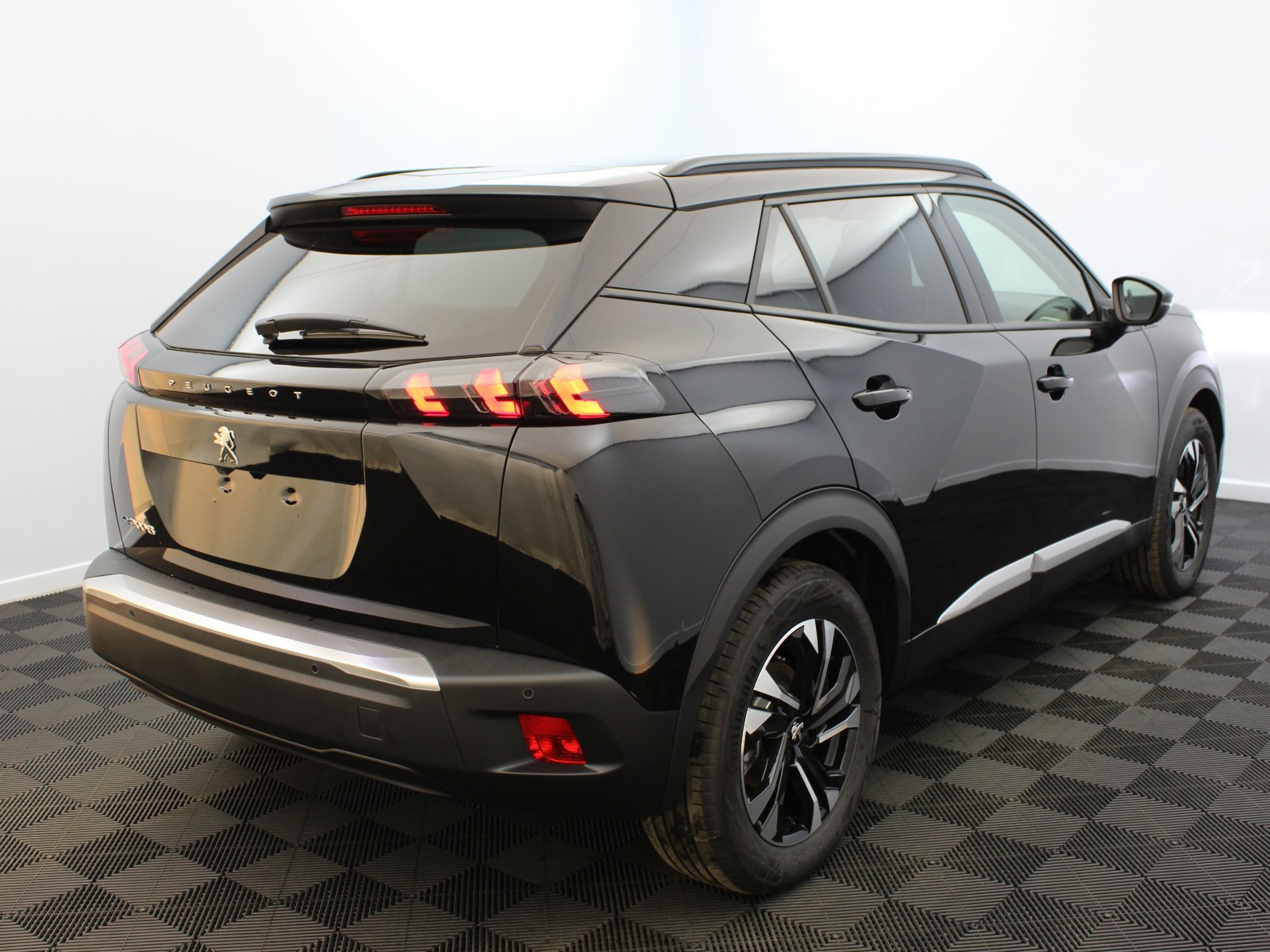 PEUGEOT - 2008 - #181228 - 3