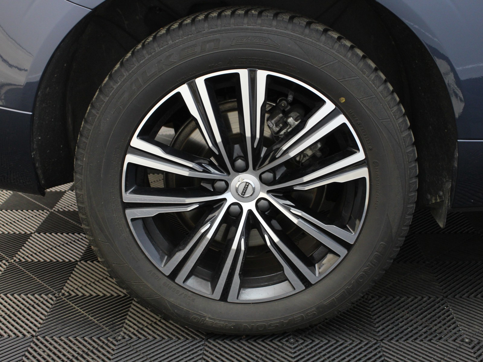VOLVO - XC60 - #181588 - 6