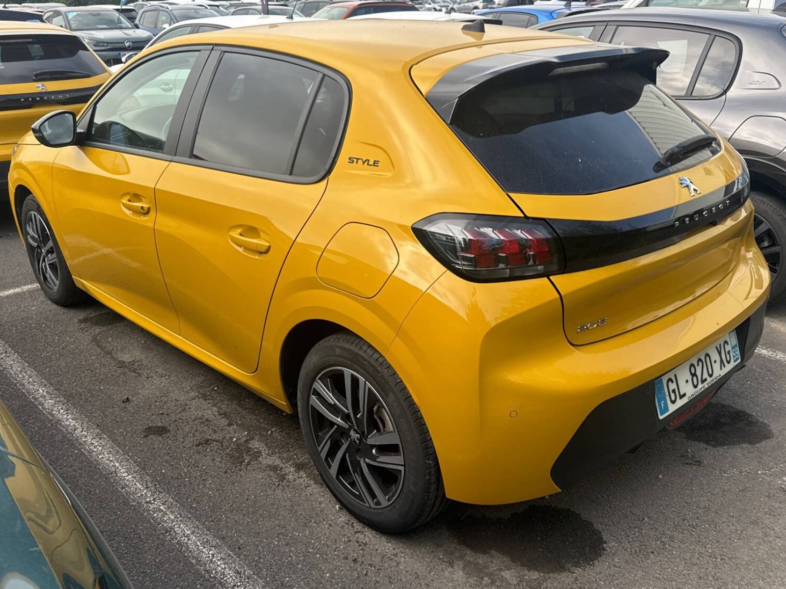 PEUGEOT - 208 - #836106 - 4