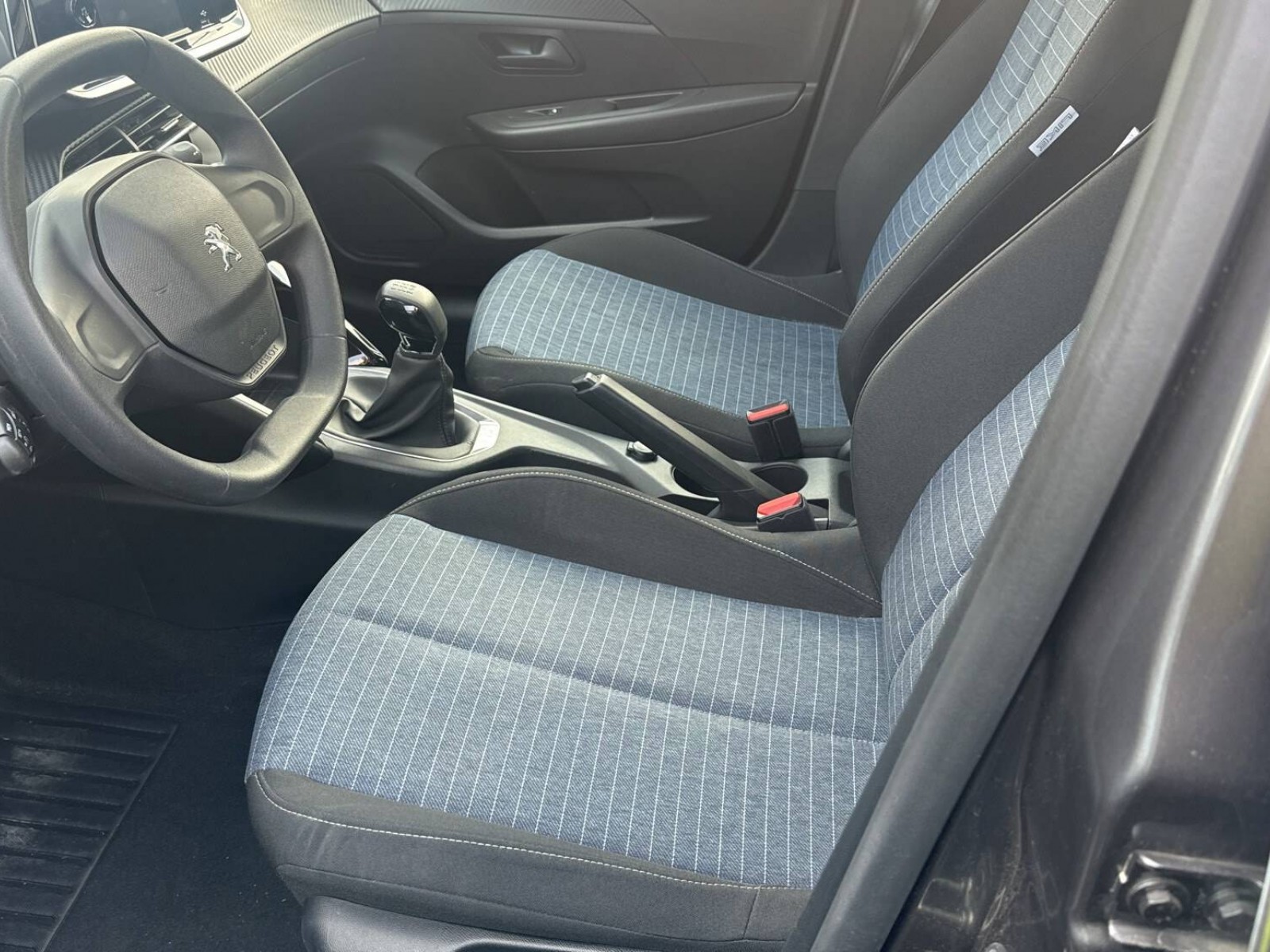 PEUGEOT - 208 - #836107 - 9
