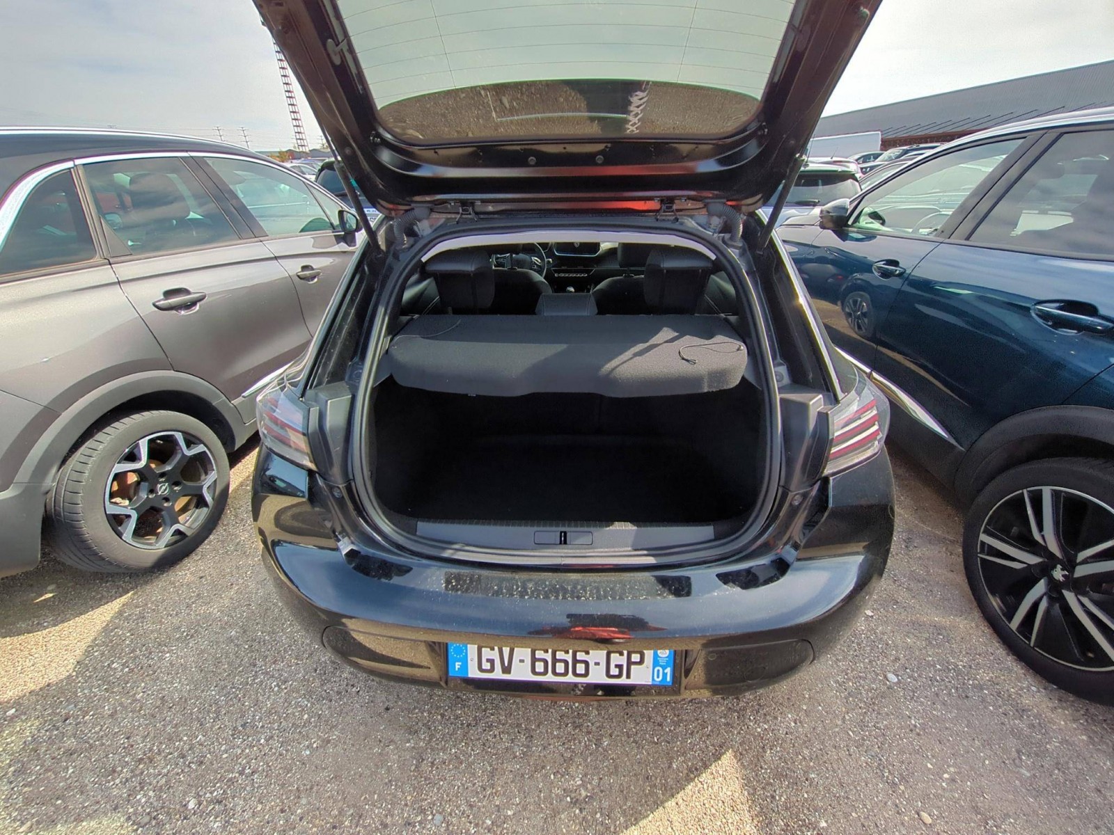 PEUGEOT - 208 - #836349 - 2