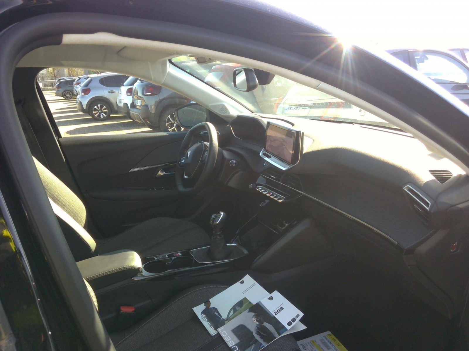 PEUGEOT - 208 - #836344 - 2