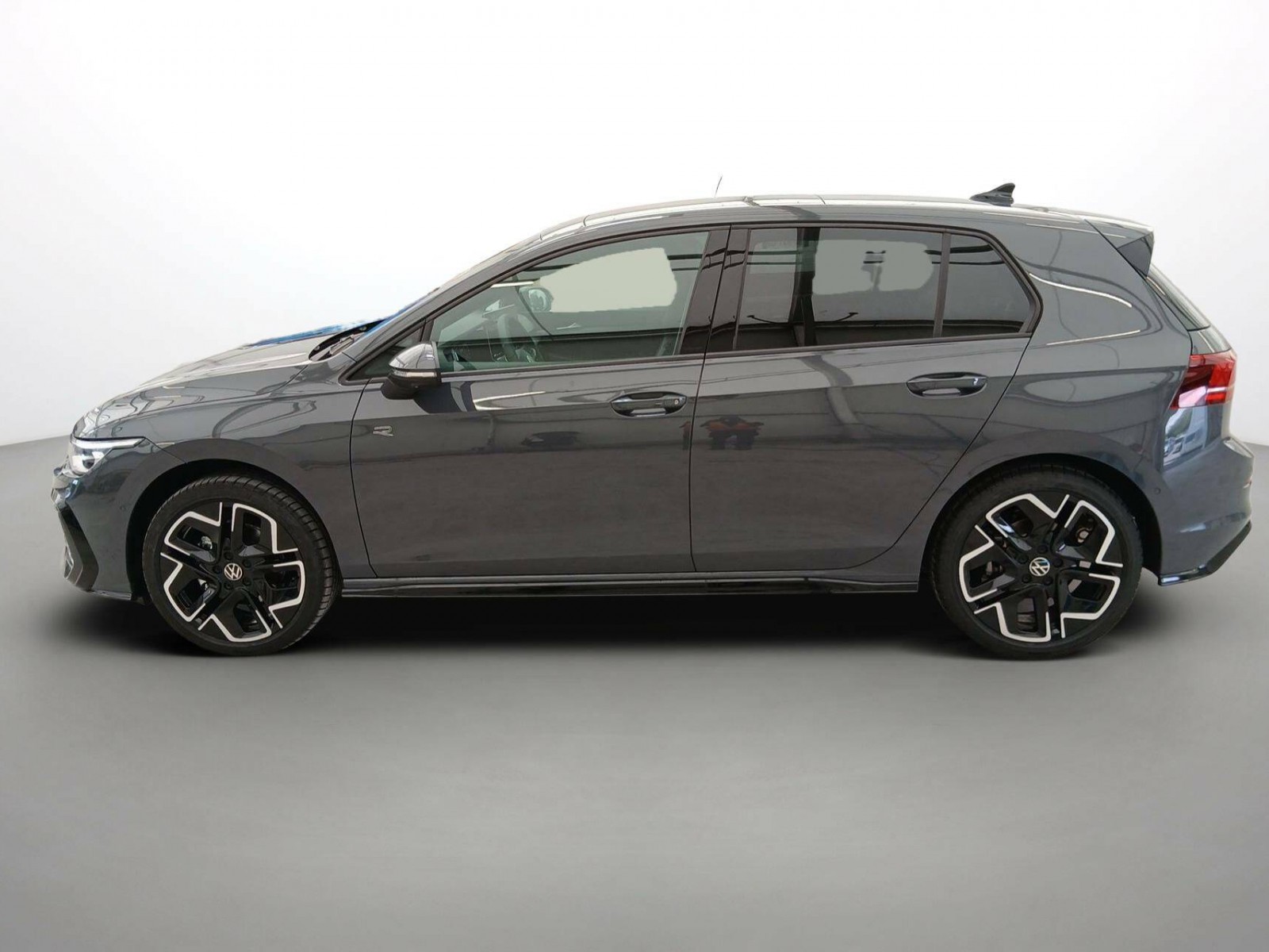 VOLKSWAGEN - GOLF - #818501 - 15