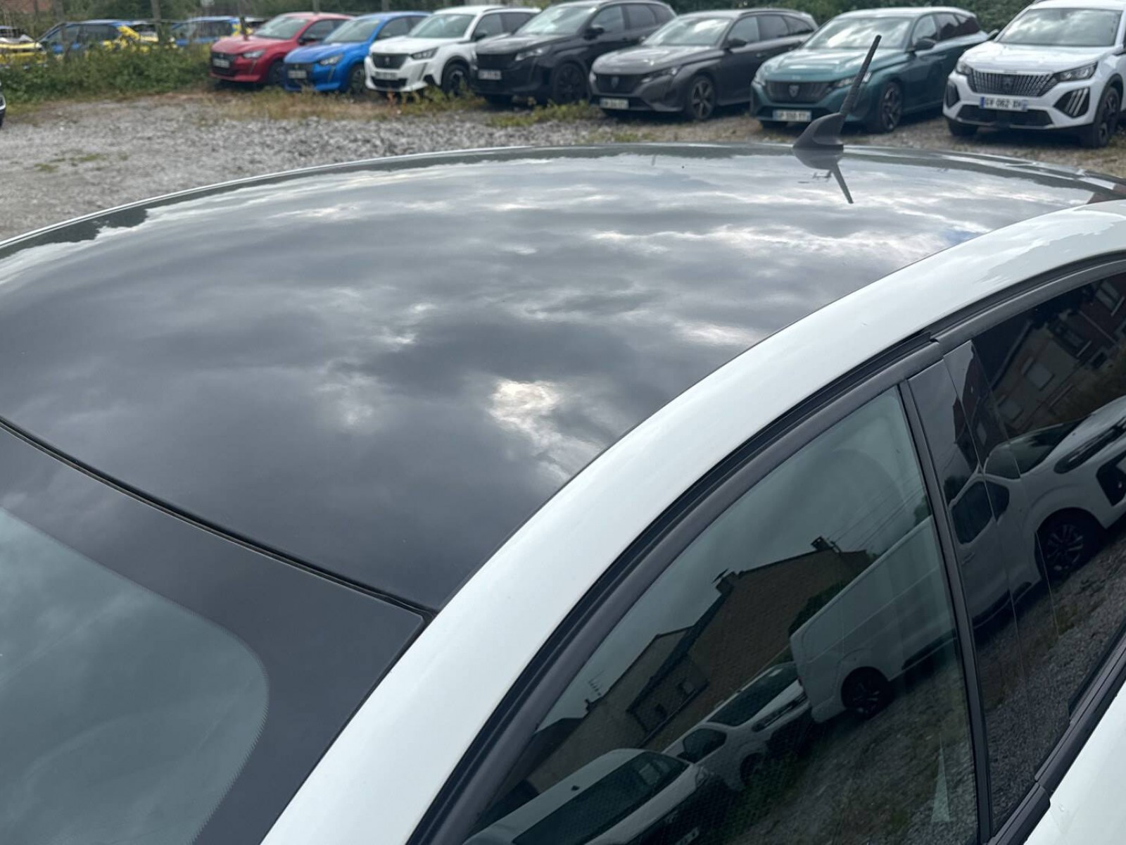 PEUGEOT - 208 - #836548 - 2