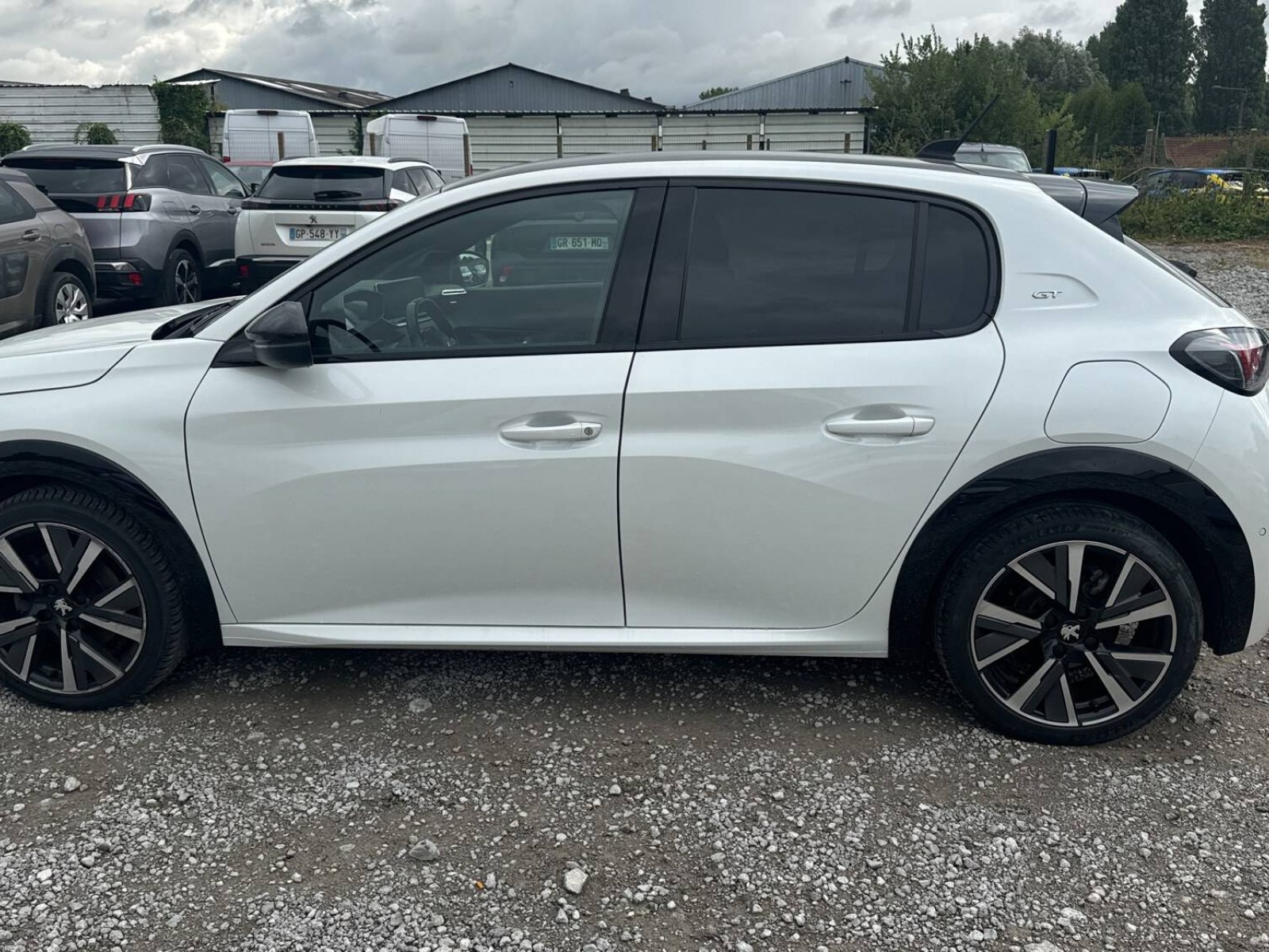 PEUGEOT - 208 - #836548 - 3