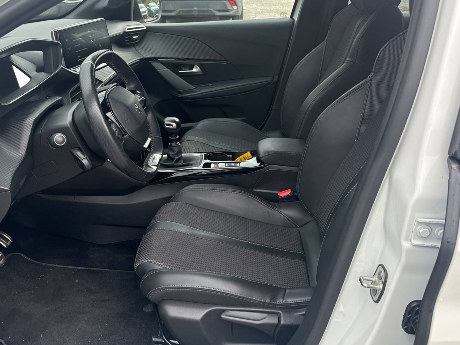 PEUGEOT - 208 - #836548 - 8