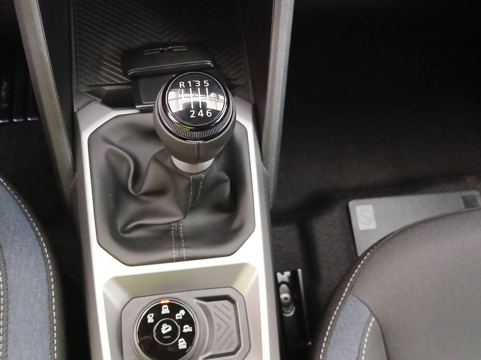 DACIA - DUSTER - #728245 - 13
