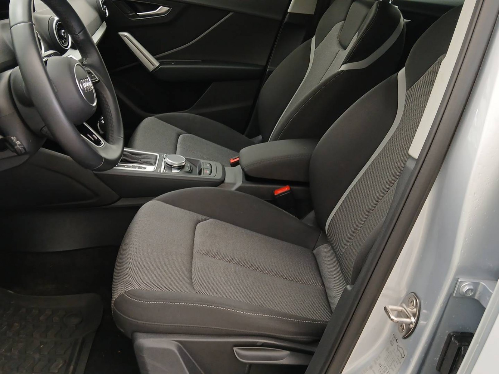 AUDI - Q2 - #658439 - 7