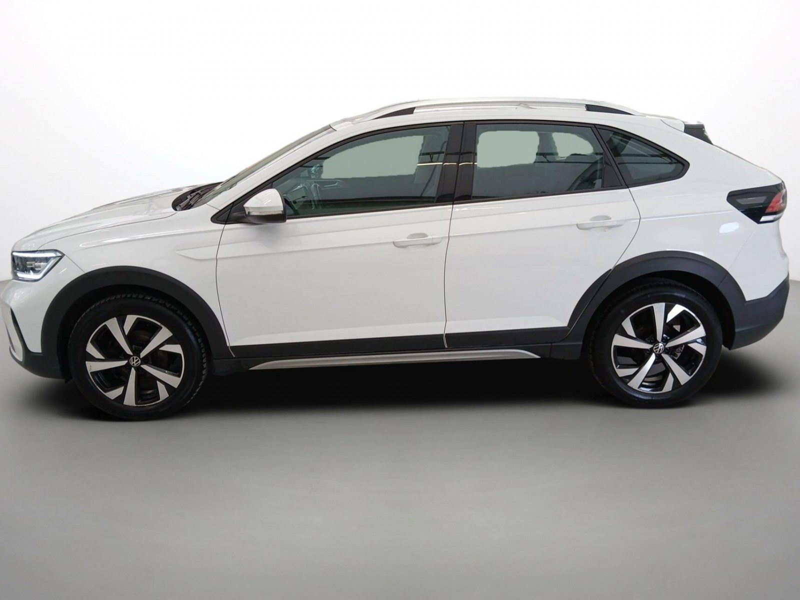 VOLKSWAGEN - TAIGO - #681097 - 15