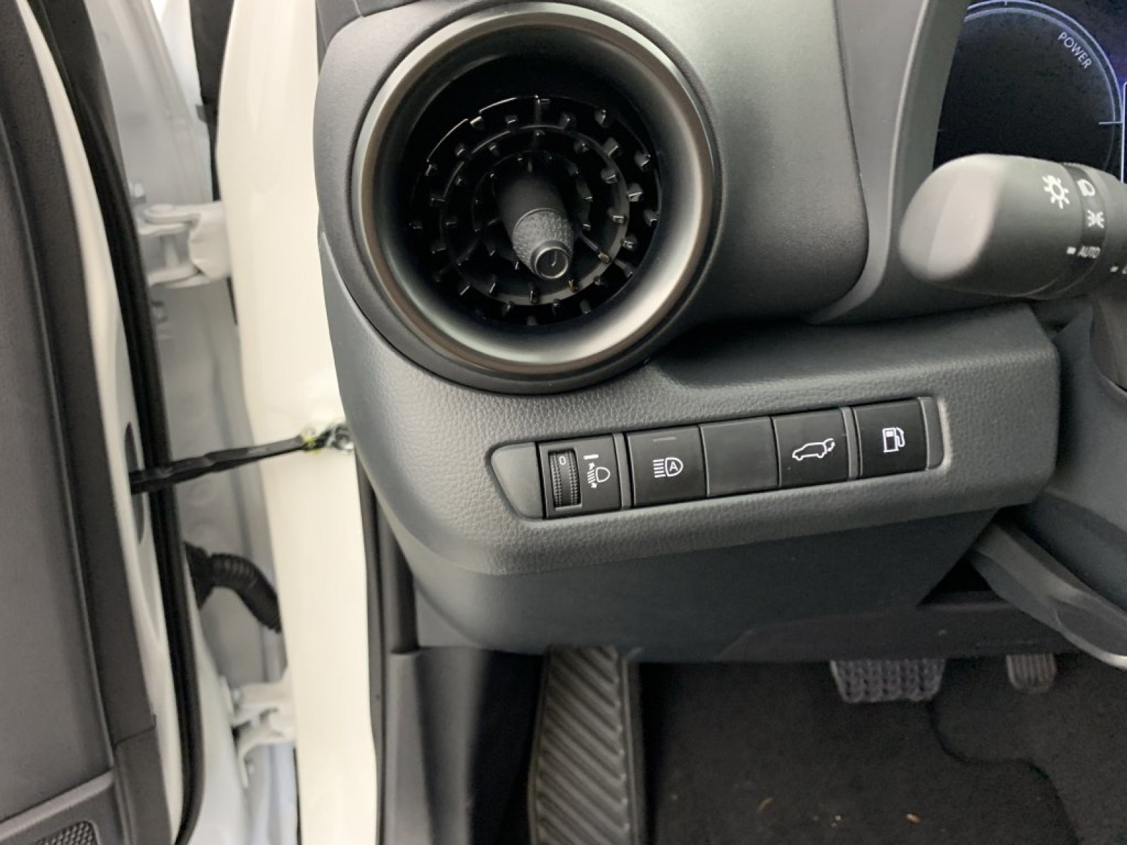 TOYOTA - C-HR - #794382 - 18