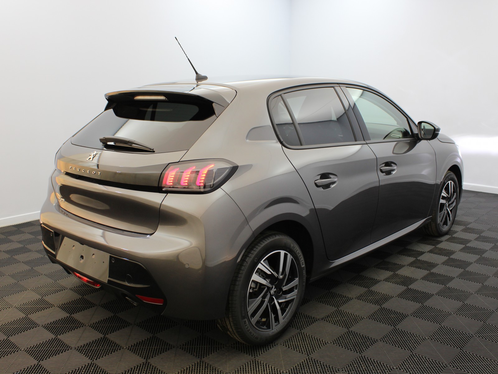 PEUGEOT - 208 - #178318 - 3