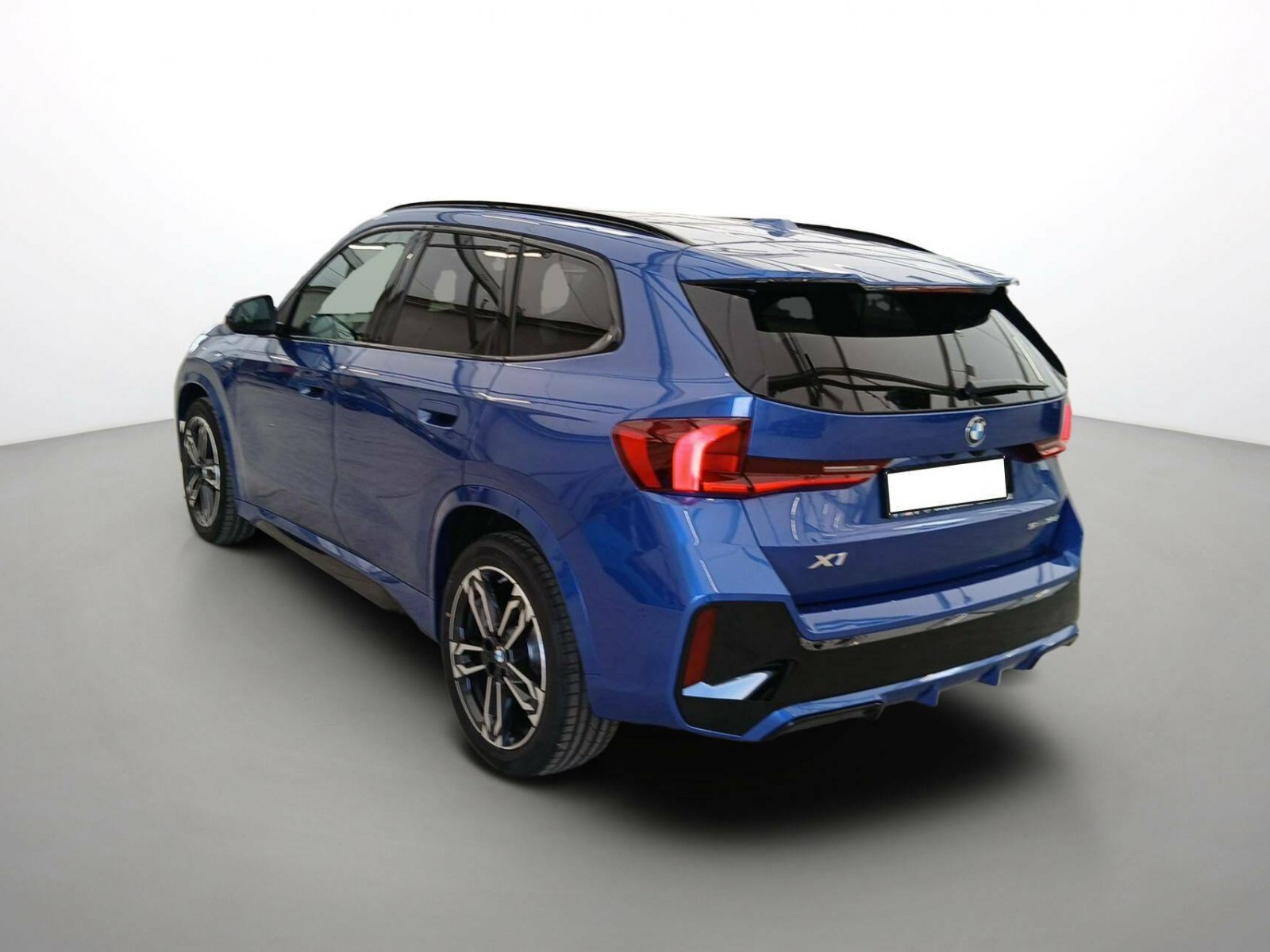 BMW - X1 U11 - #571676 - 10