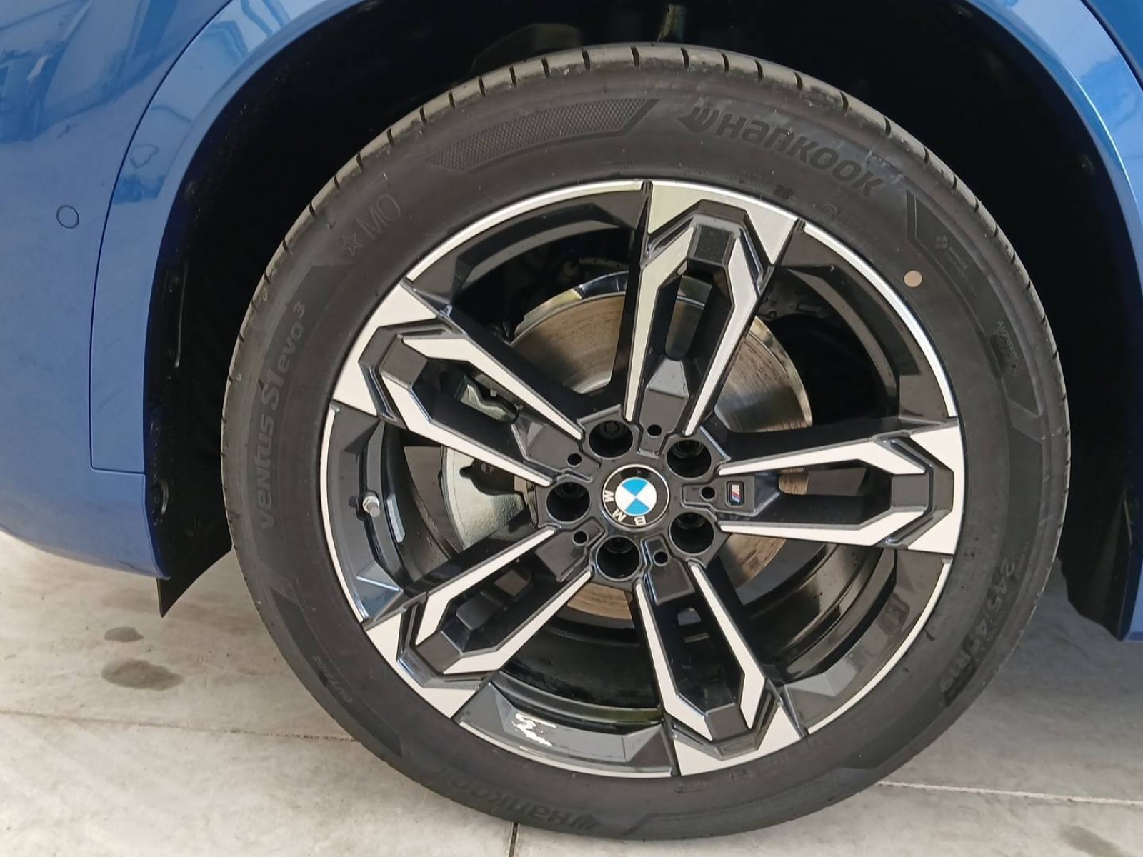 BMW - X1 U11 - #571676 - 15