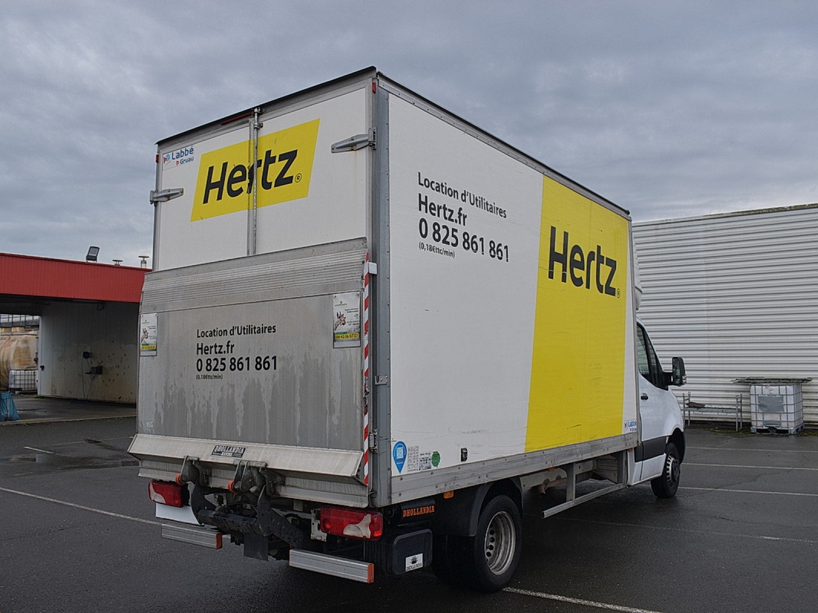 MERCEDES - SPRINTER CAISSE GRAND VOLUME 20M3 +HAYON - #181100 - 2