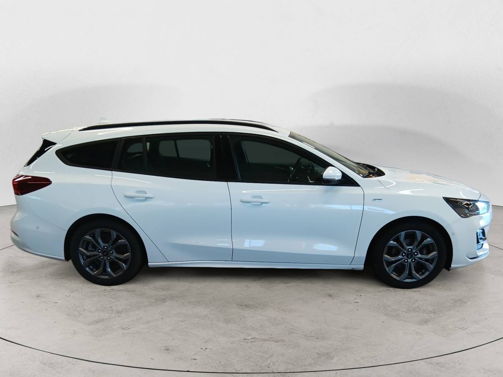 FORD - FOCUS SW - #771090 - 5