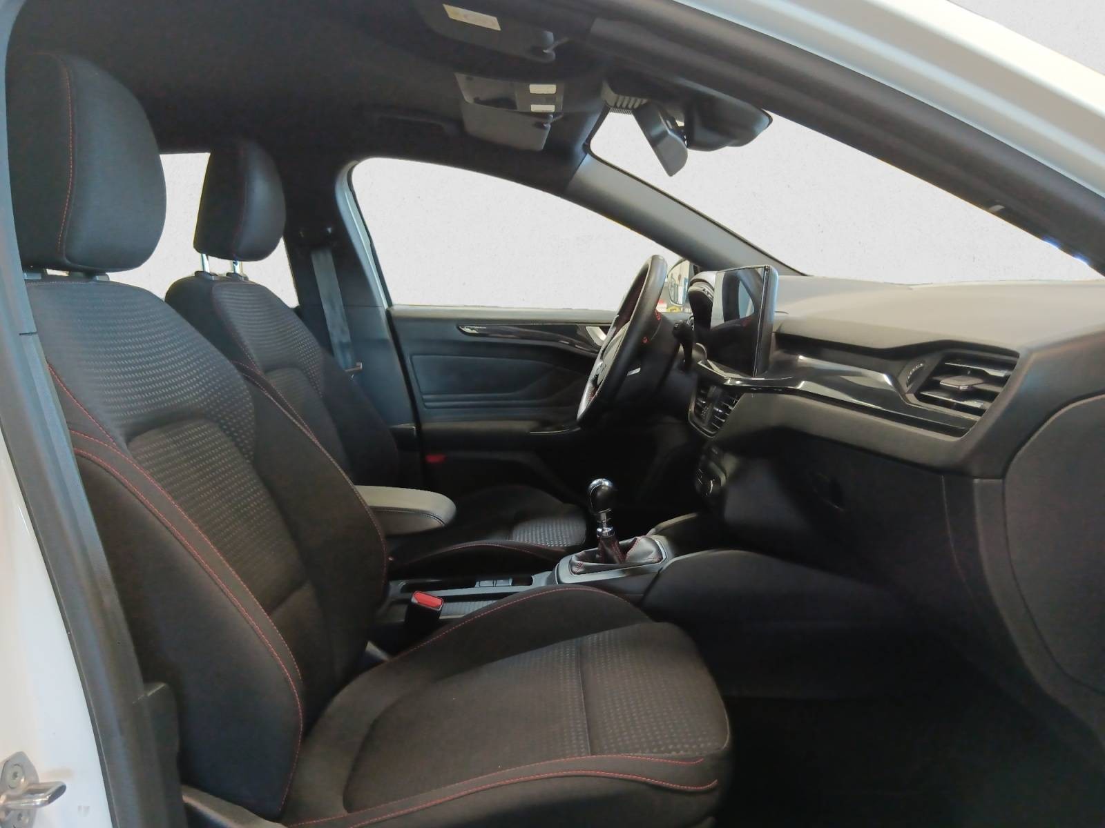 FORD - FOCUS SW - #771090 - 15