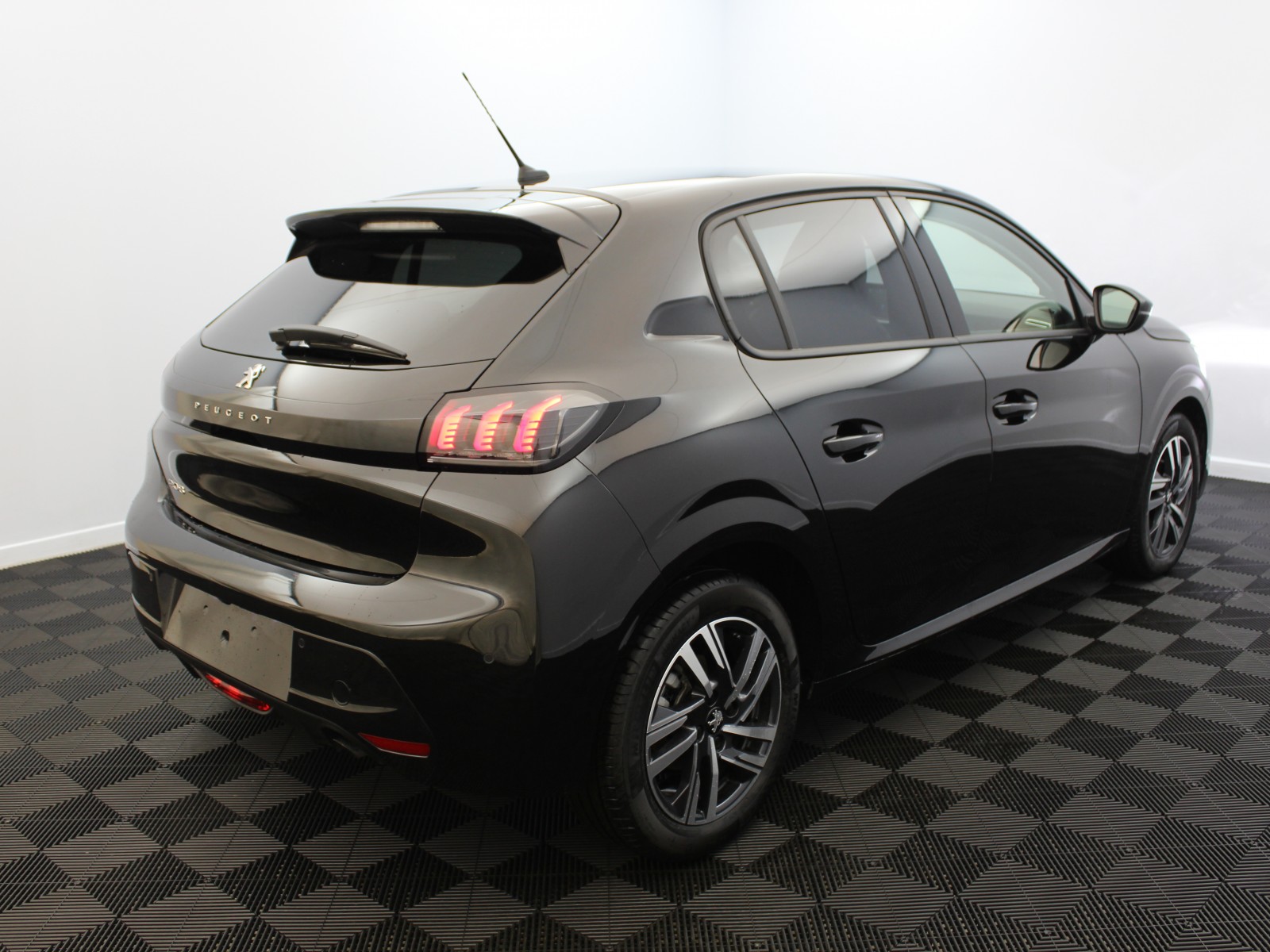 PEUGEOT - 208 - #178321 - 3
