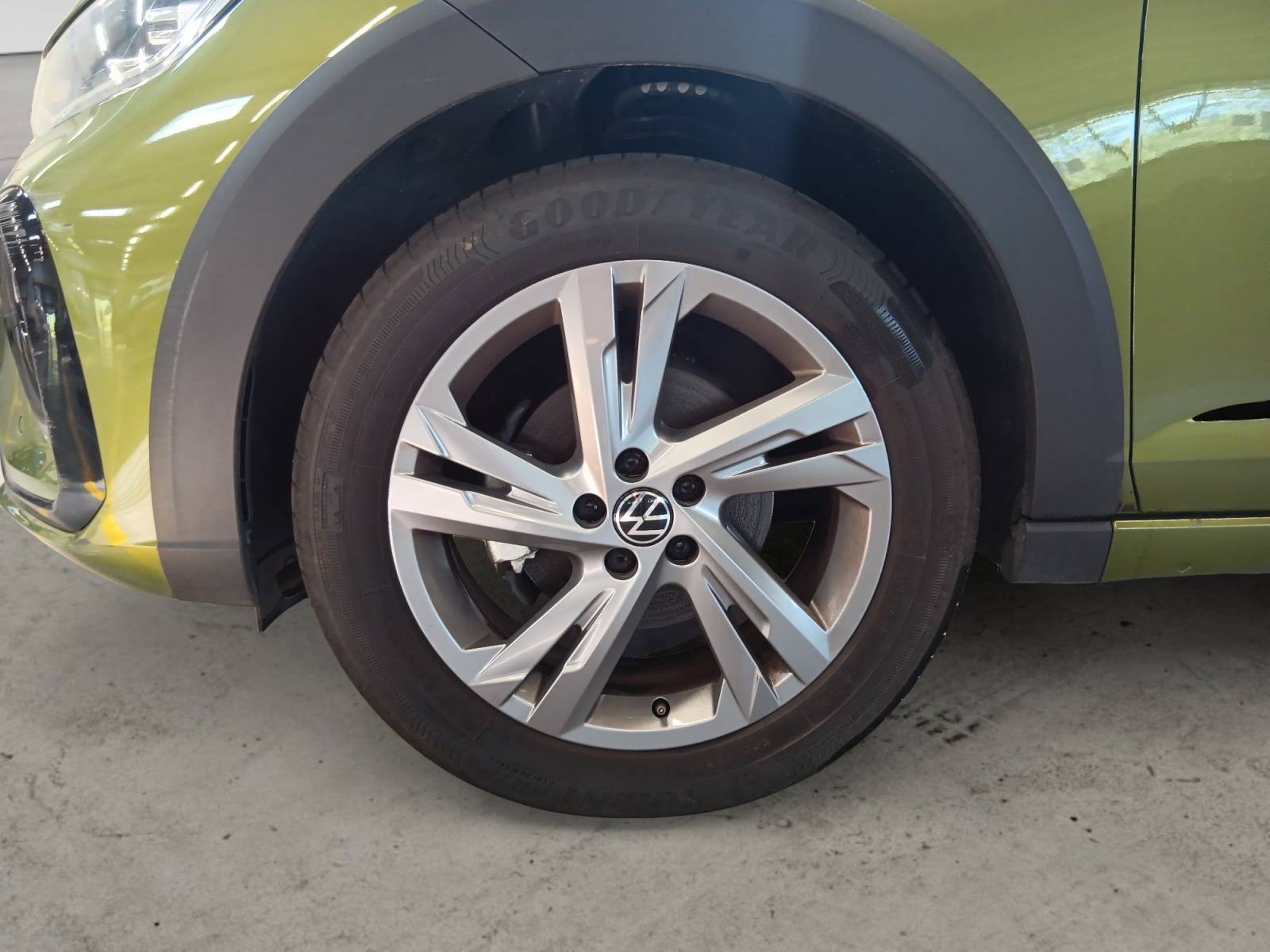 VOLKSWAGEN - TAIGO - #836564 - 10