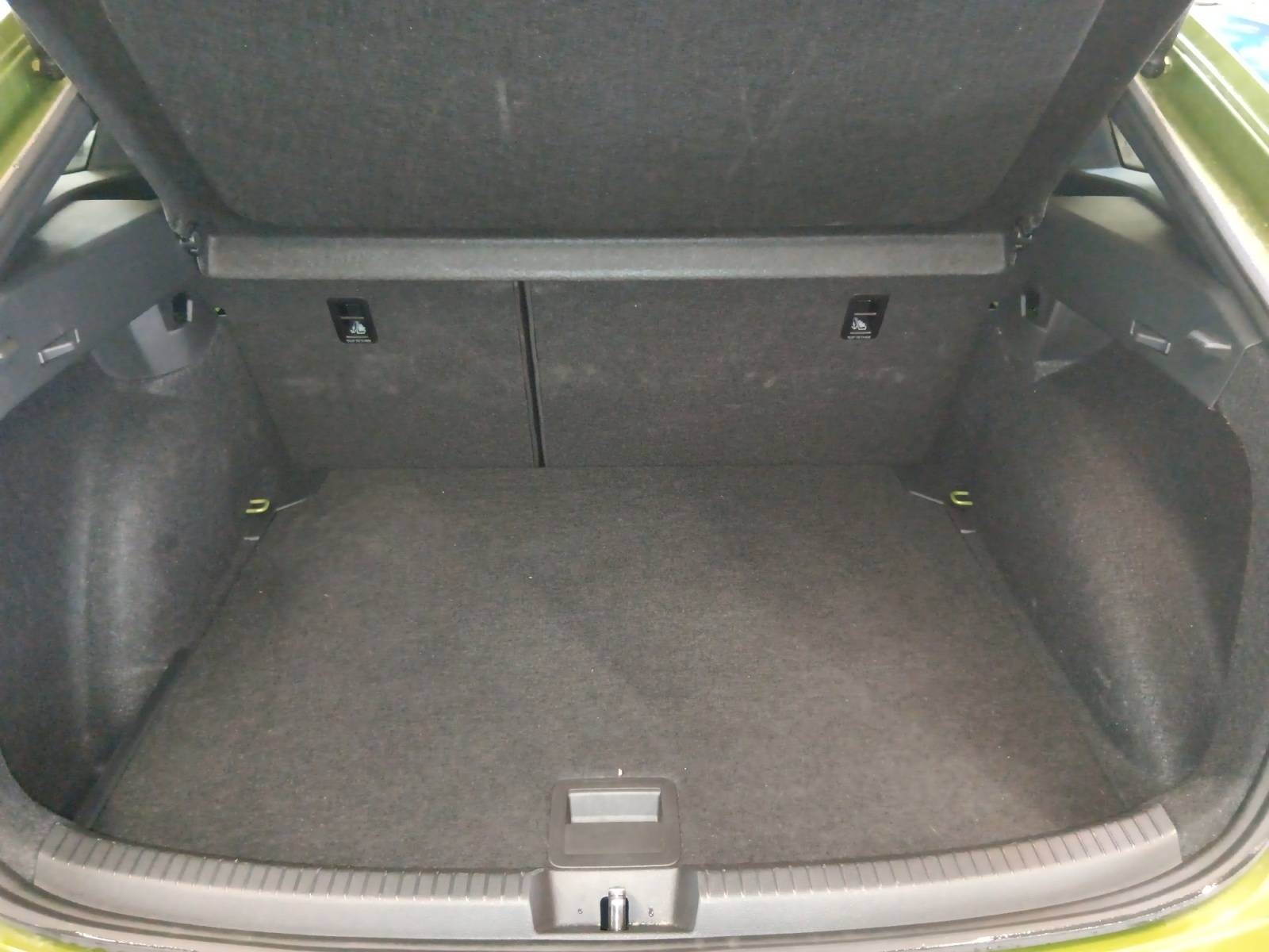 VOLKSWAGEN - TAIGO - #836575 - 12